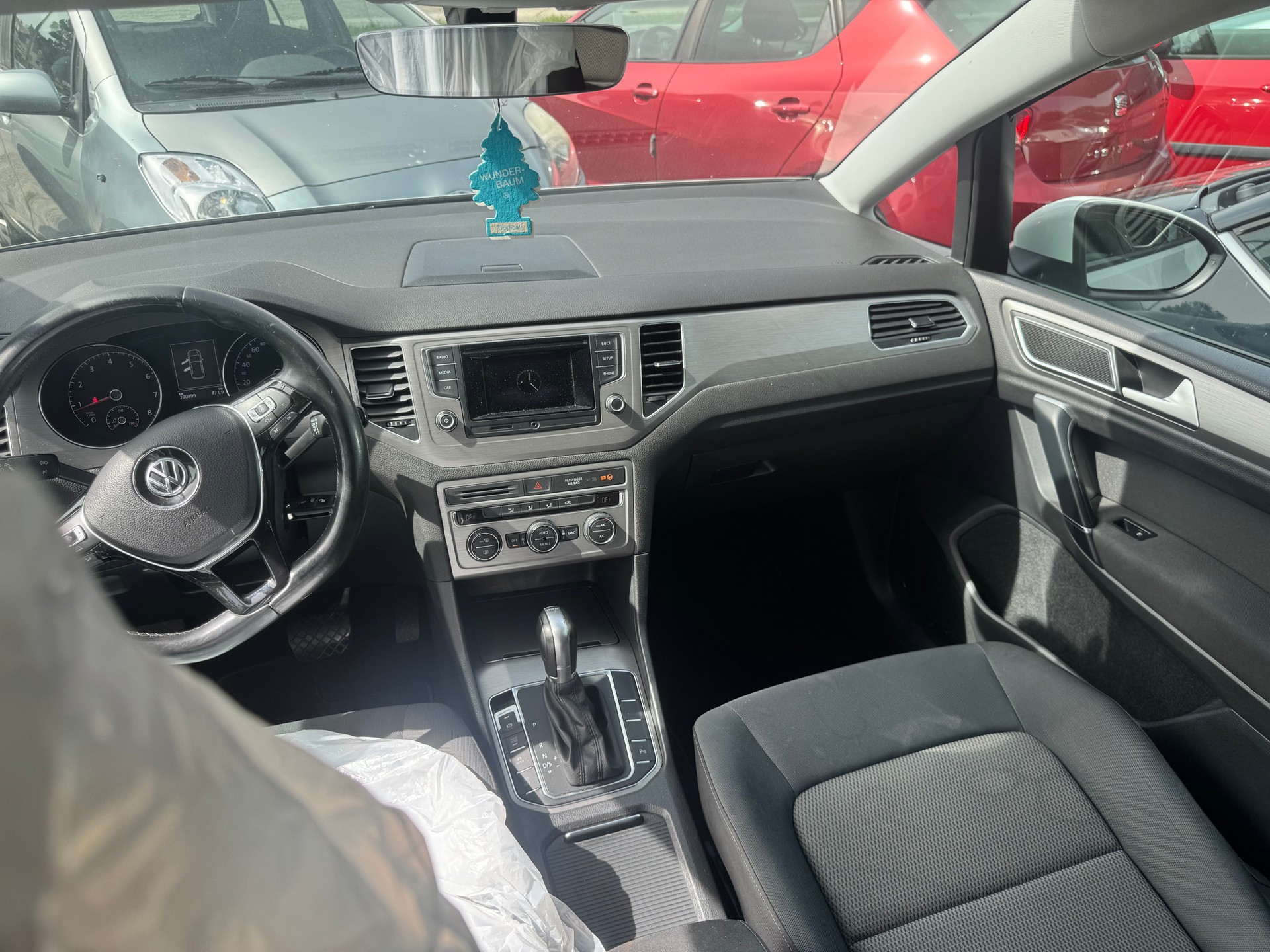 VW Golf Sportsvan 1.4 TSI Sport DSG-image-7
