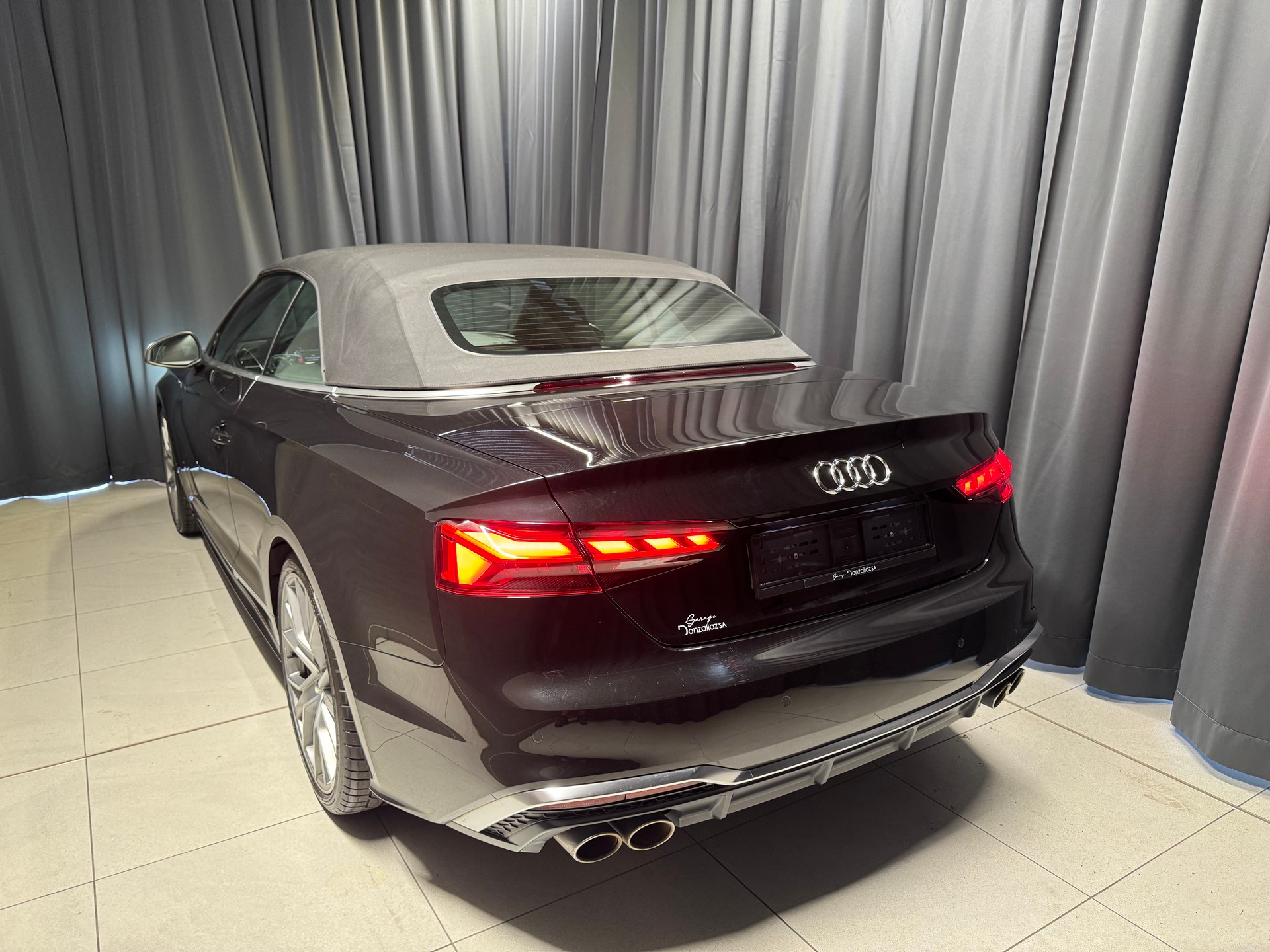 AUDI S5 Cabriolet 3.0 TFSI quattro tiptronic(29)(M)-image-4