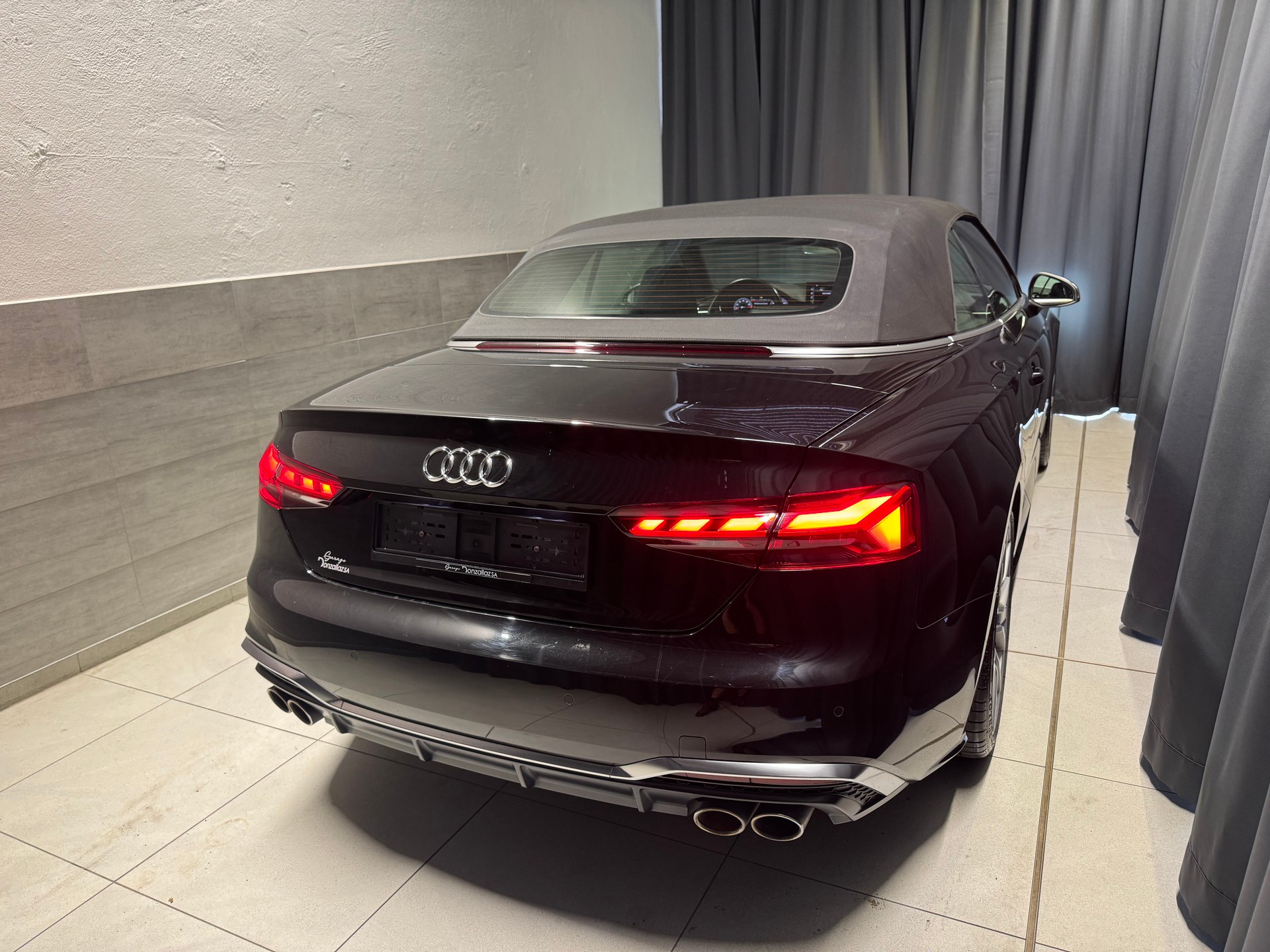 AUDI S5 Cabriolet 3.0 TFSI quattro tiptronic(29)(M)-image-6