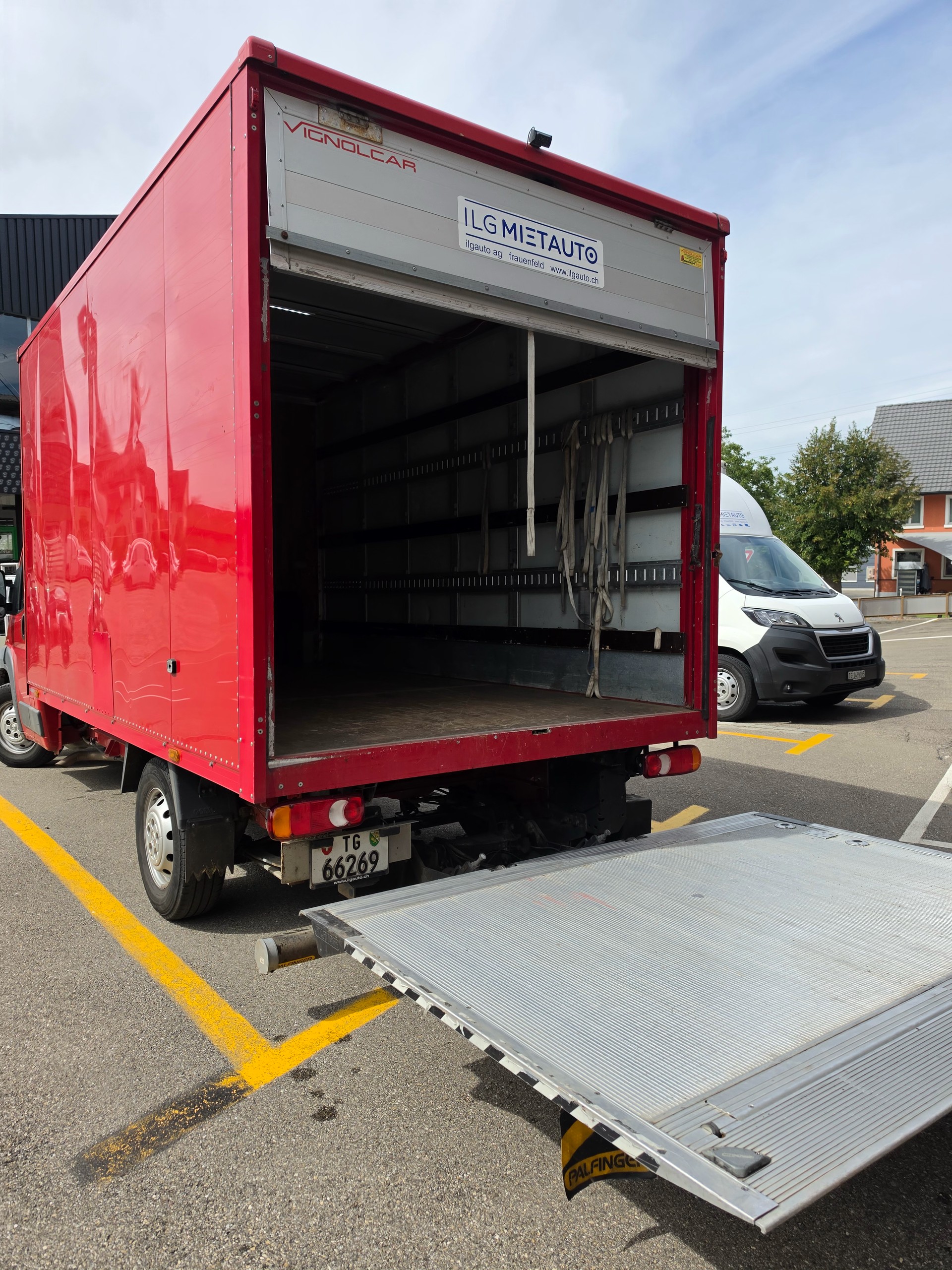 PEUGEOT BOXER-image-6