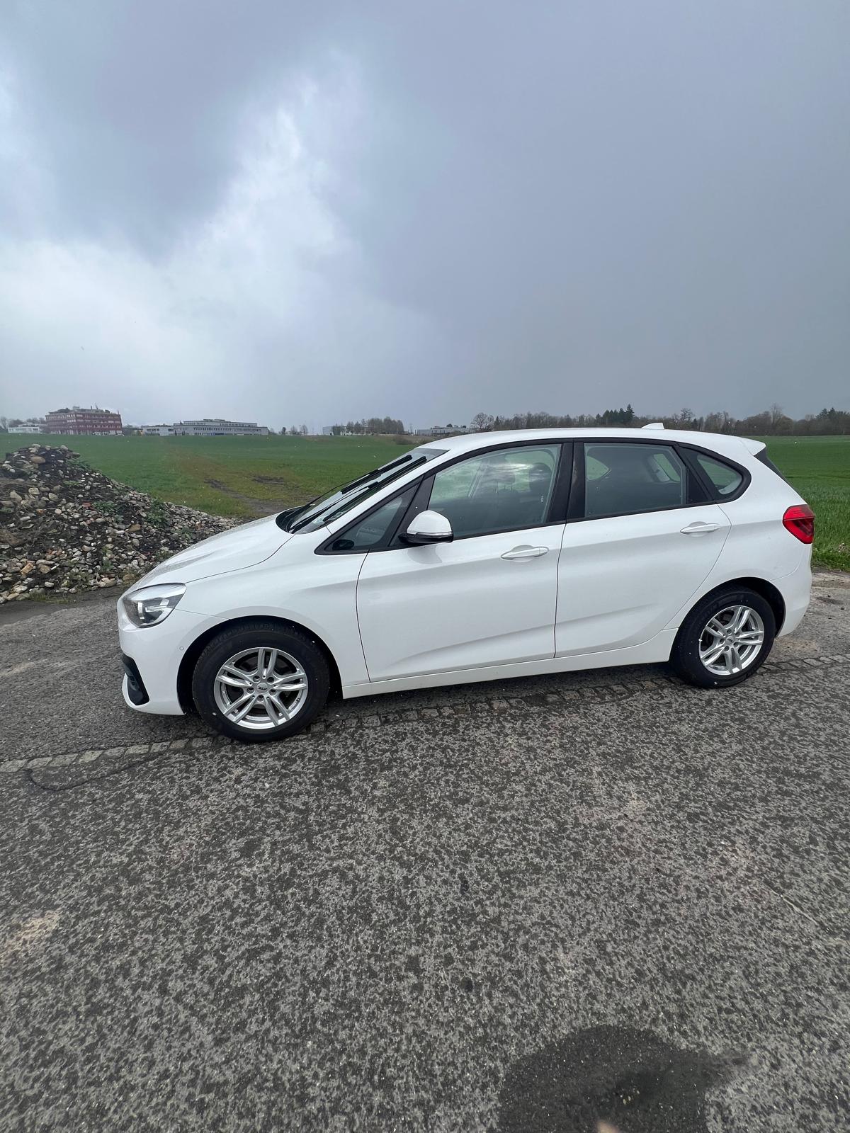 BMW 216d Active Tourer DKG-image-2
