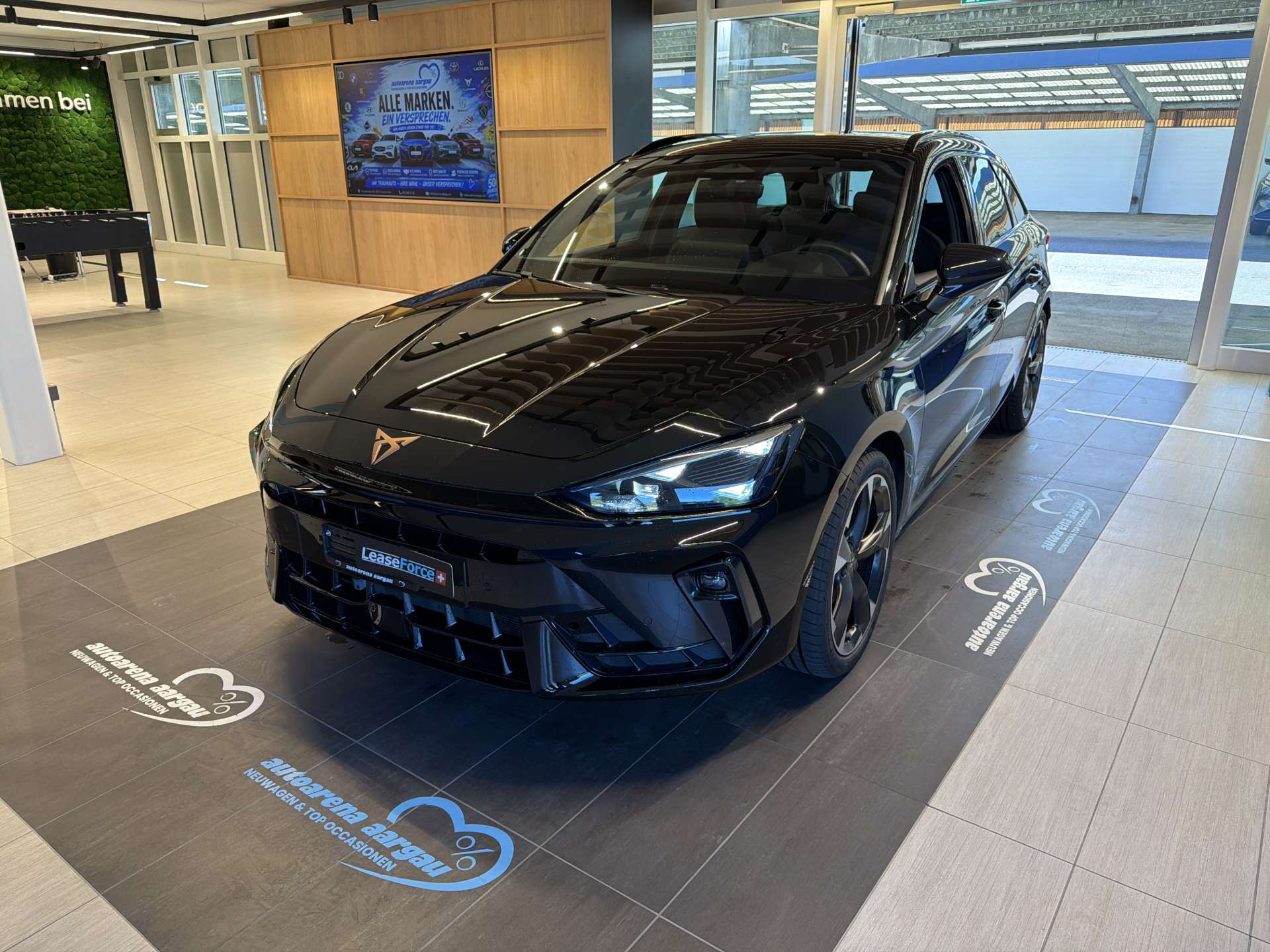 CUPRA LEON ST 2.0 TDi DSG-Automat-image-0