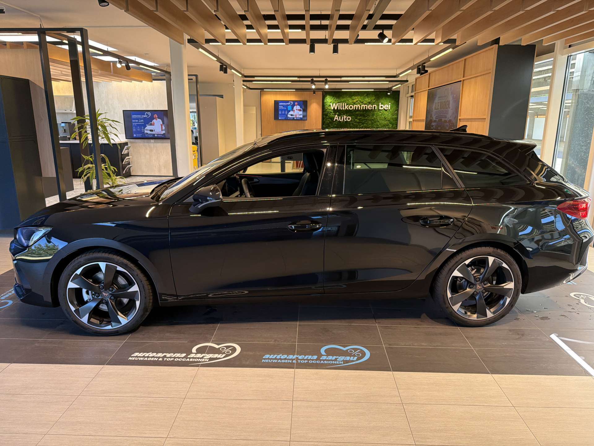 CUPRA LEON ST 2.0 TDi DSG-Automat-image-13