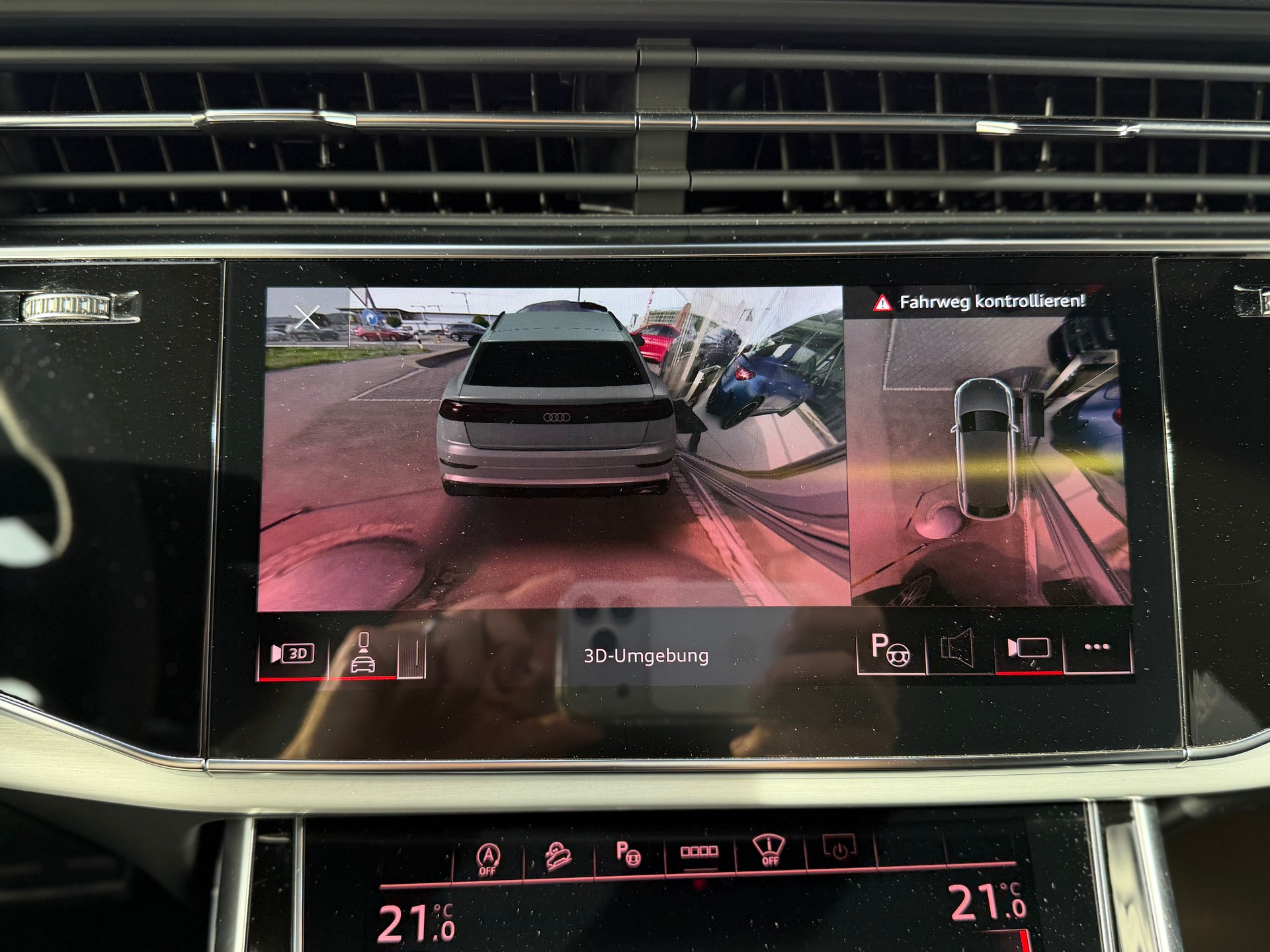 AUDI Q8 SUV 50TDI quattro 210 kW tiptronic *CH Auto - Gratis Service 10 Jahre*-image-21