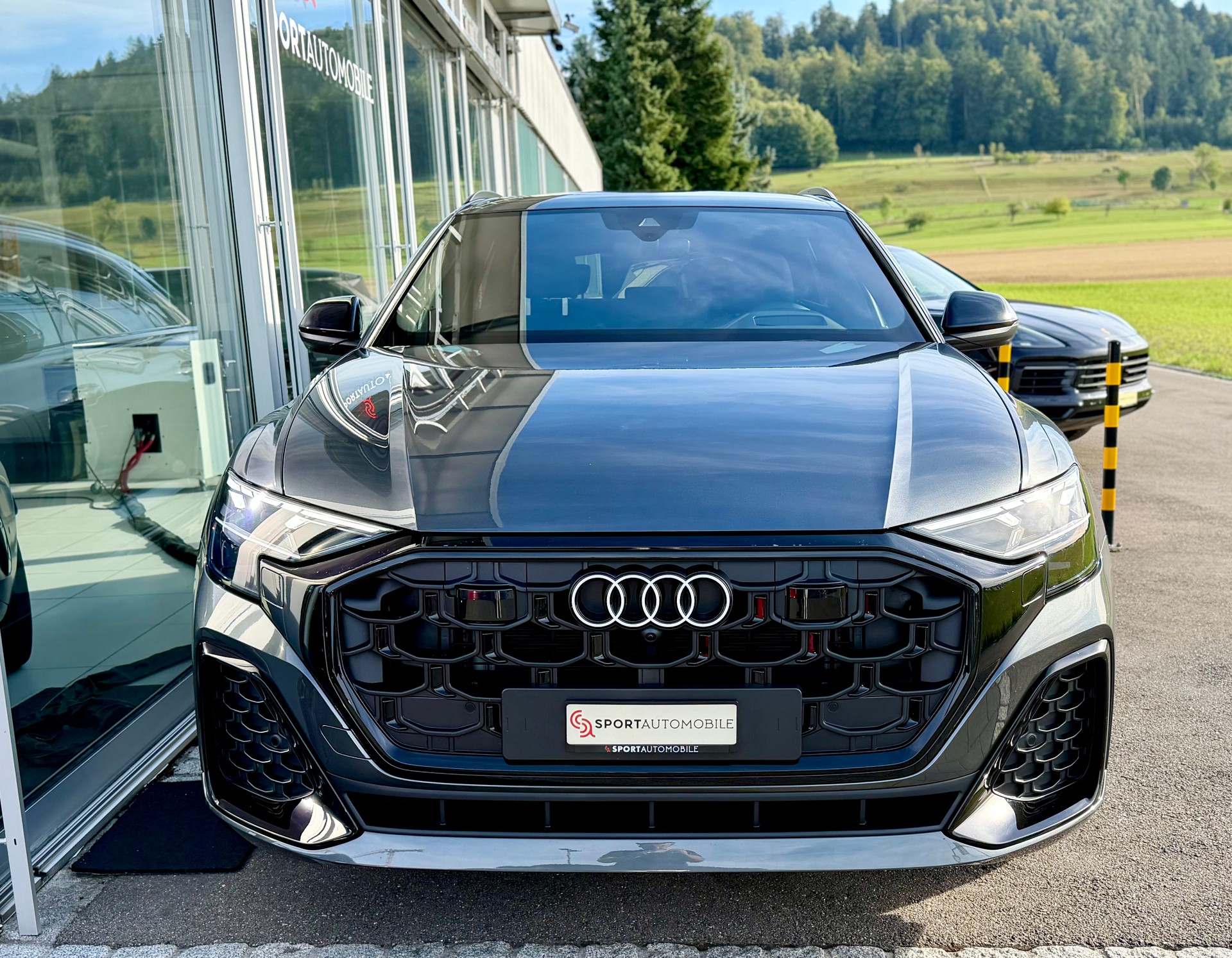 AUDI Q8 SUV 50TDI quattro 210 kW tiptronic *CH Auto - Gratis Service 10 Jahre*-showroom-element-3