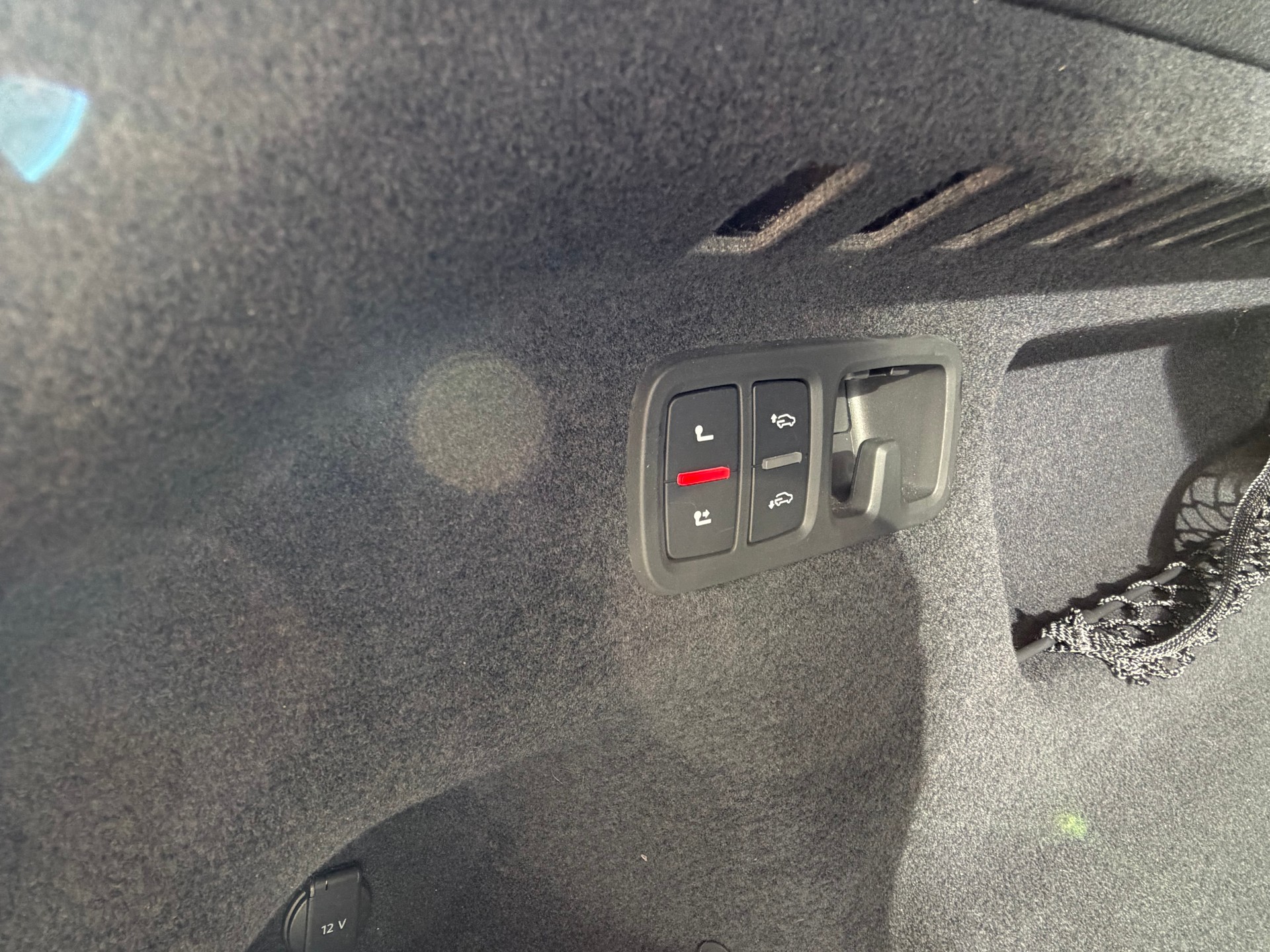 AUDI Q8 SUV 50TDI quattro 210 kW tiptronic *CH Auto - Gratis Service 10 Jahre*-image-12