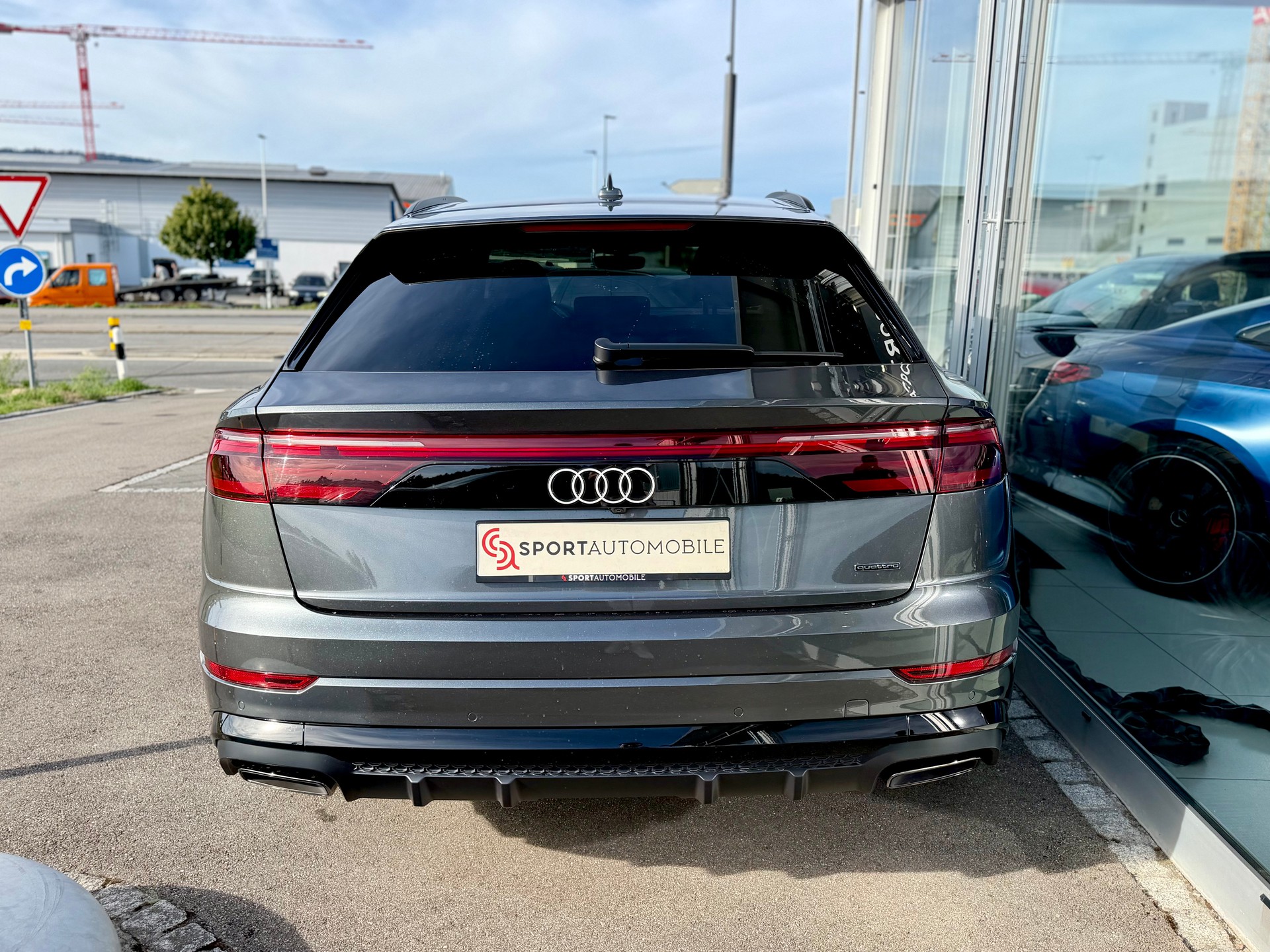AUDI Q8 SUV 50TDI quattro 210 kW tiptronic *CH Auto - Gratis Service 10 Jahre*-image-9