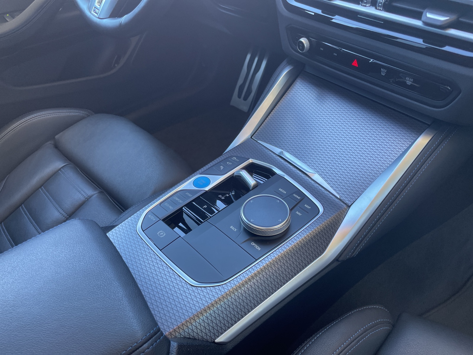 BMW i4 M50 M Sport Pro-image-18