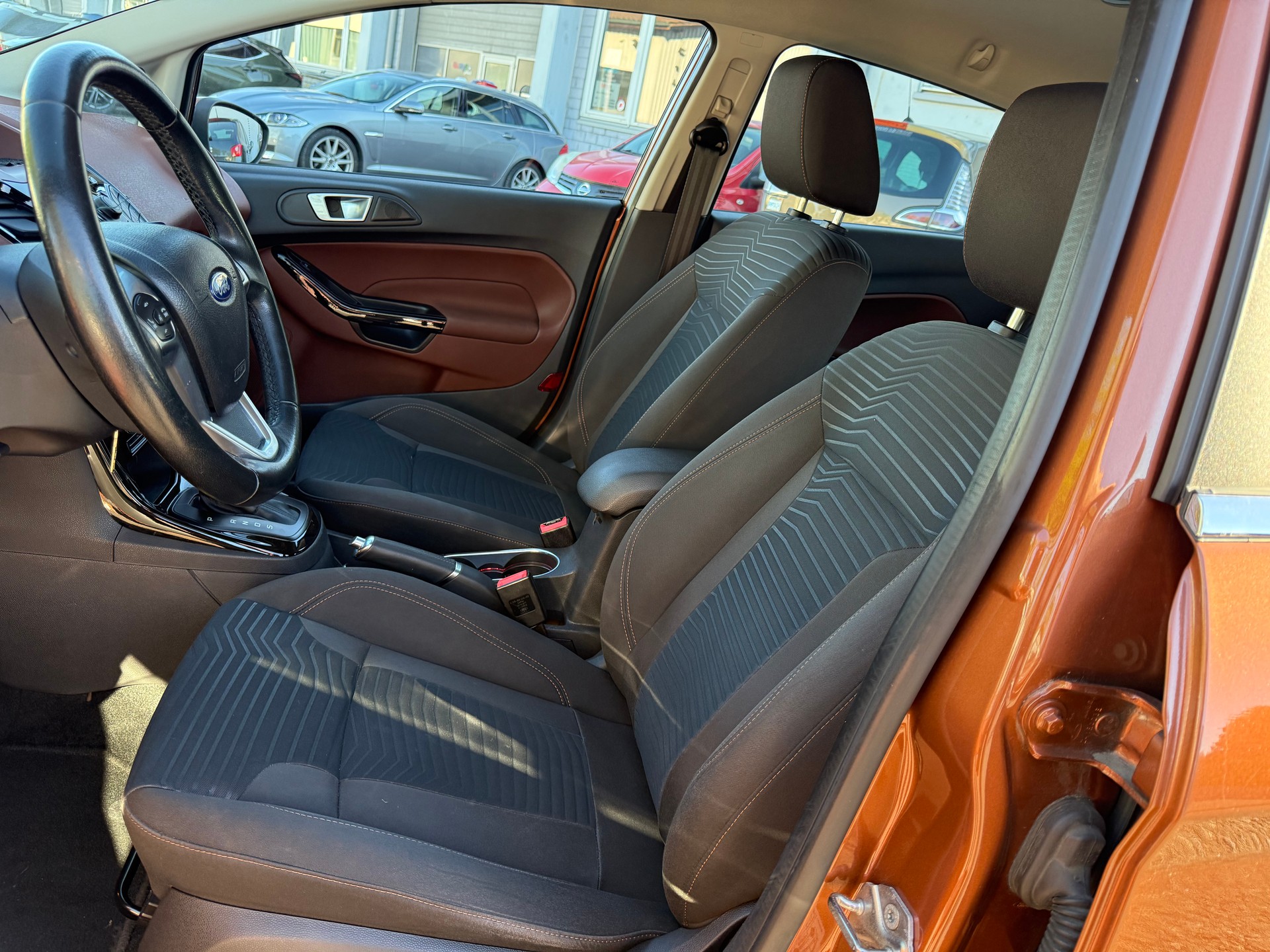 FORD Fiesta 1.0 SCTi Titanium PowerShift-image-7