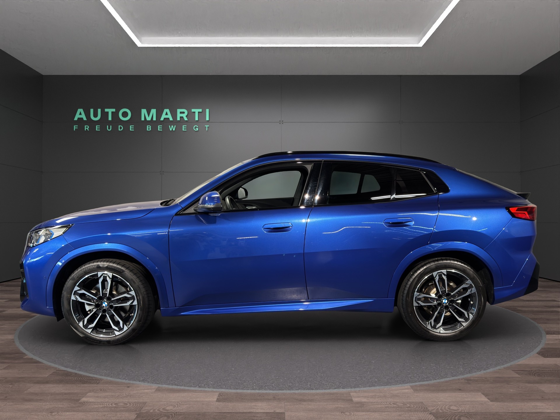 BMW X2 20i sDrive M Sport-showroom-element-1