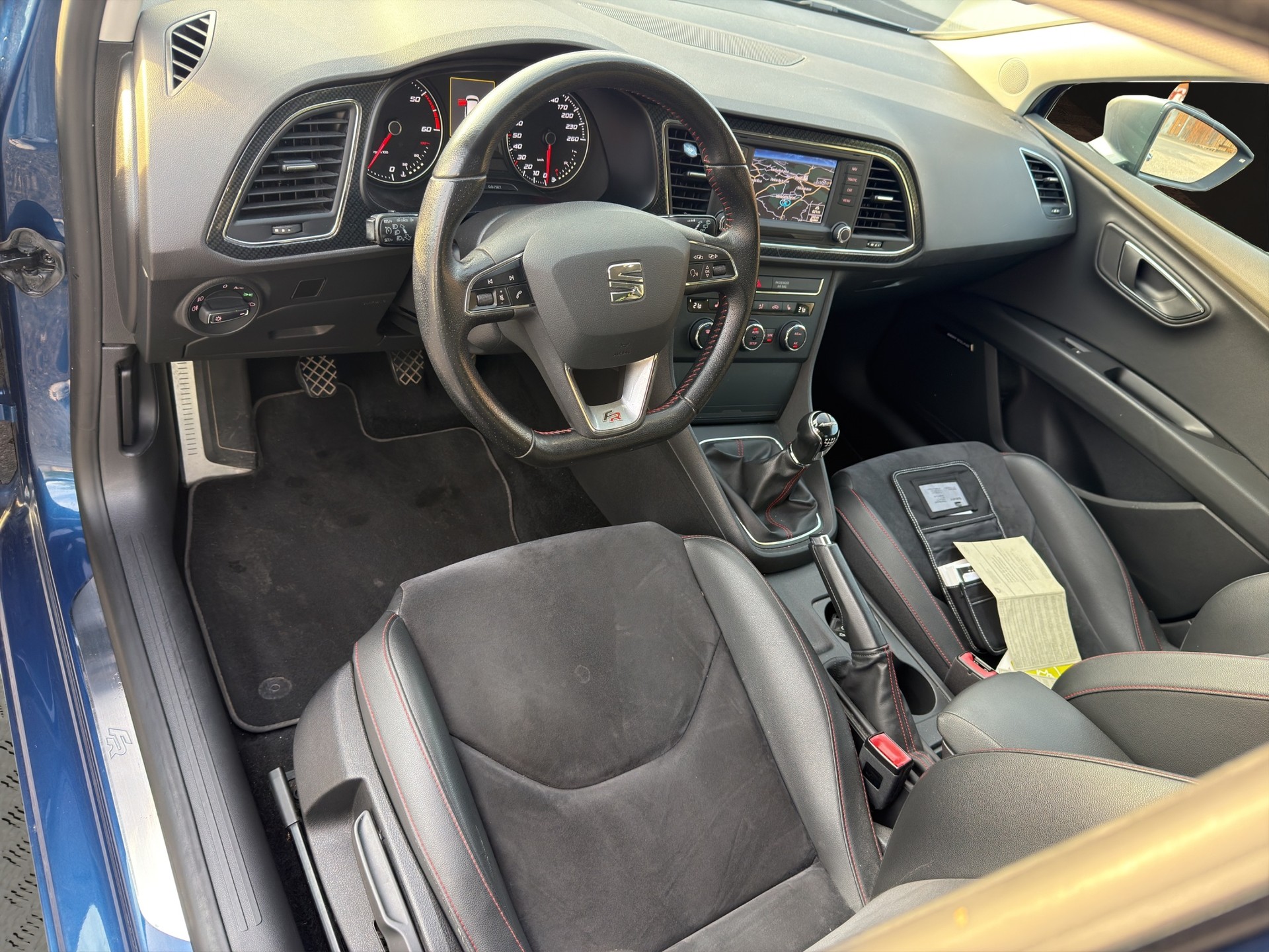 SEAT Leon ST 2.0 TDI FR Viva 4Drive-image-13