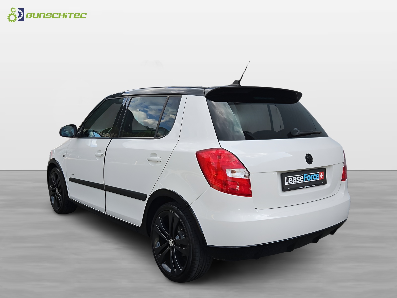 SKODA Fabia 1.2 TSI Ambition-image-2
