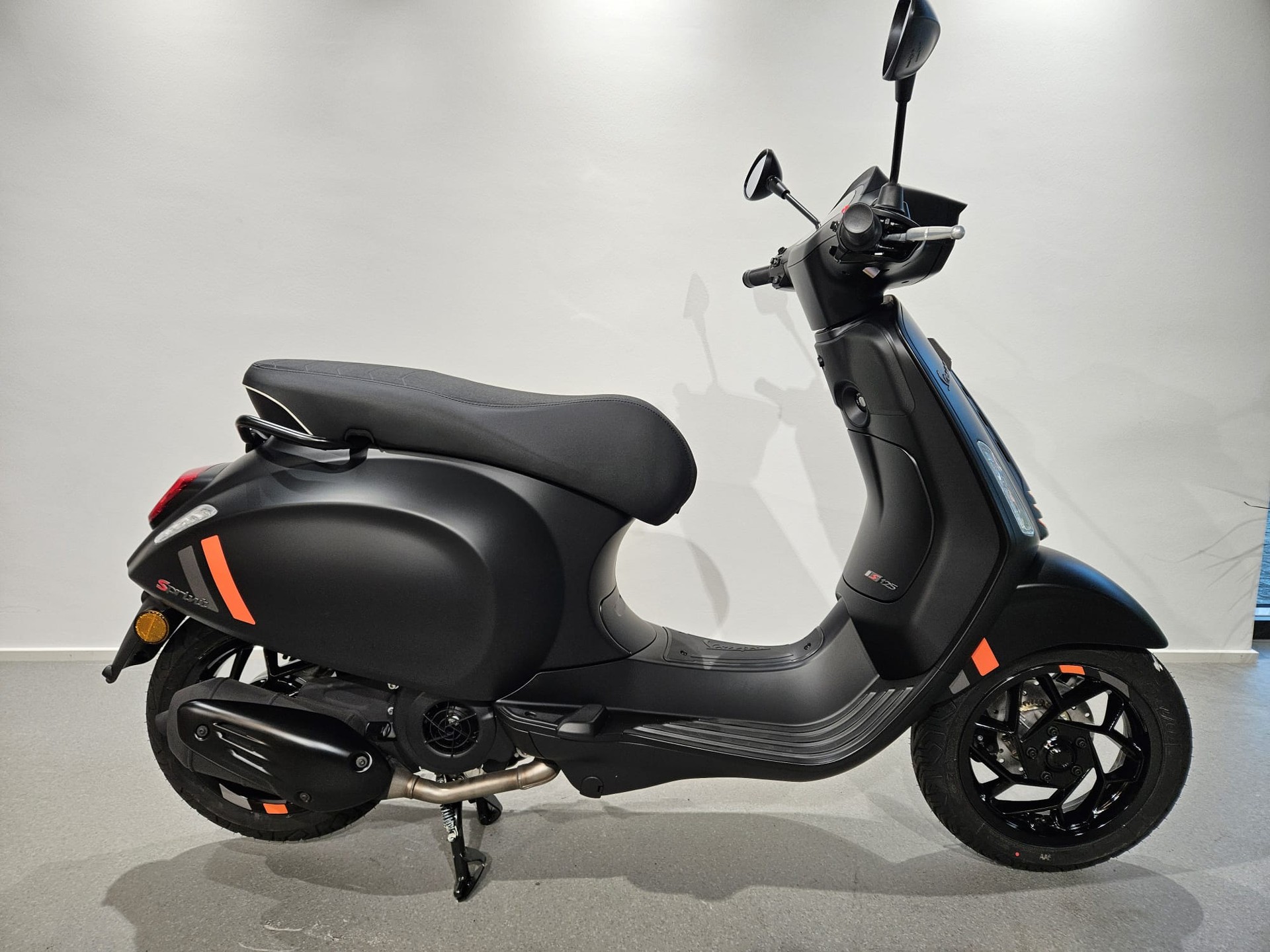 PIAGGIO Vespa 125 Sprint Sport E5+-showroom-element-2