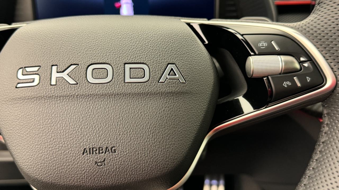 SKODA Kamiq 1.5 TSI Monte Carlo DSG-image-9