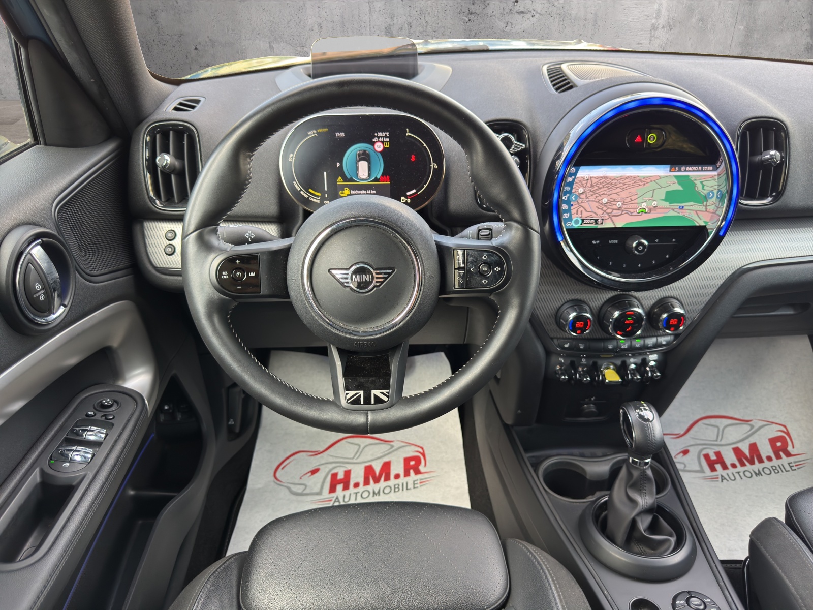 MINI Countryman Cooper SE Trafalgar ALL4 PHEV Steptronic-image-11