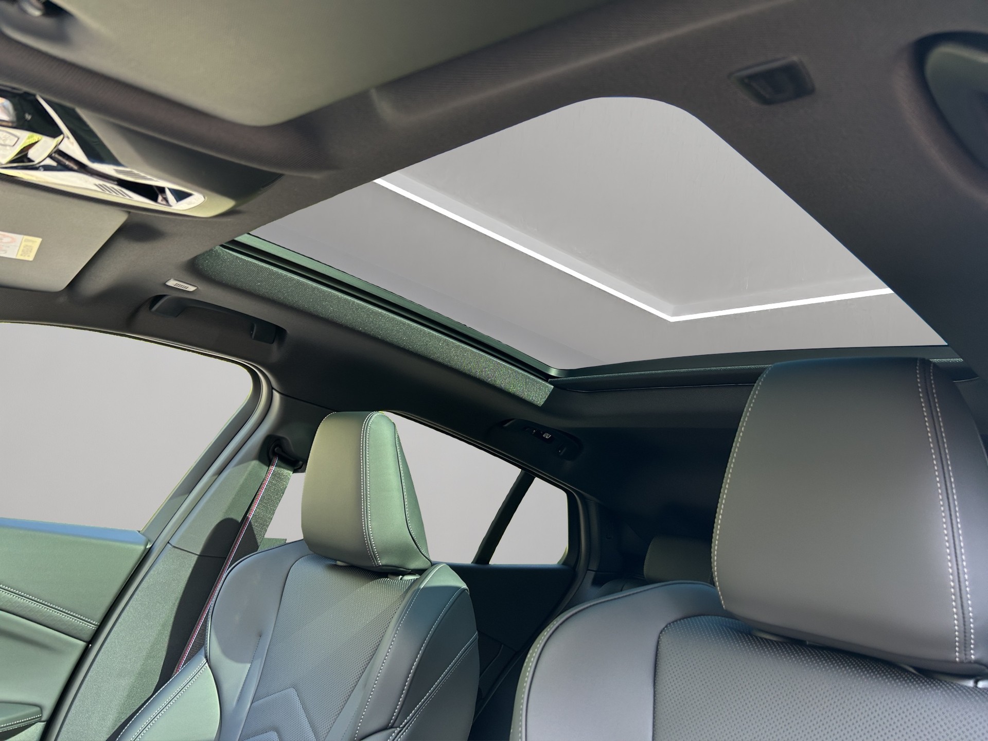 BMW iX2 xDrive 30 M Sport Pro-image-11