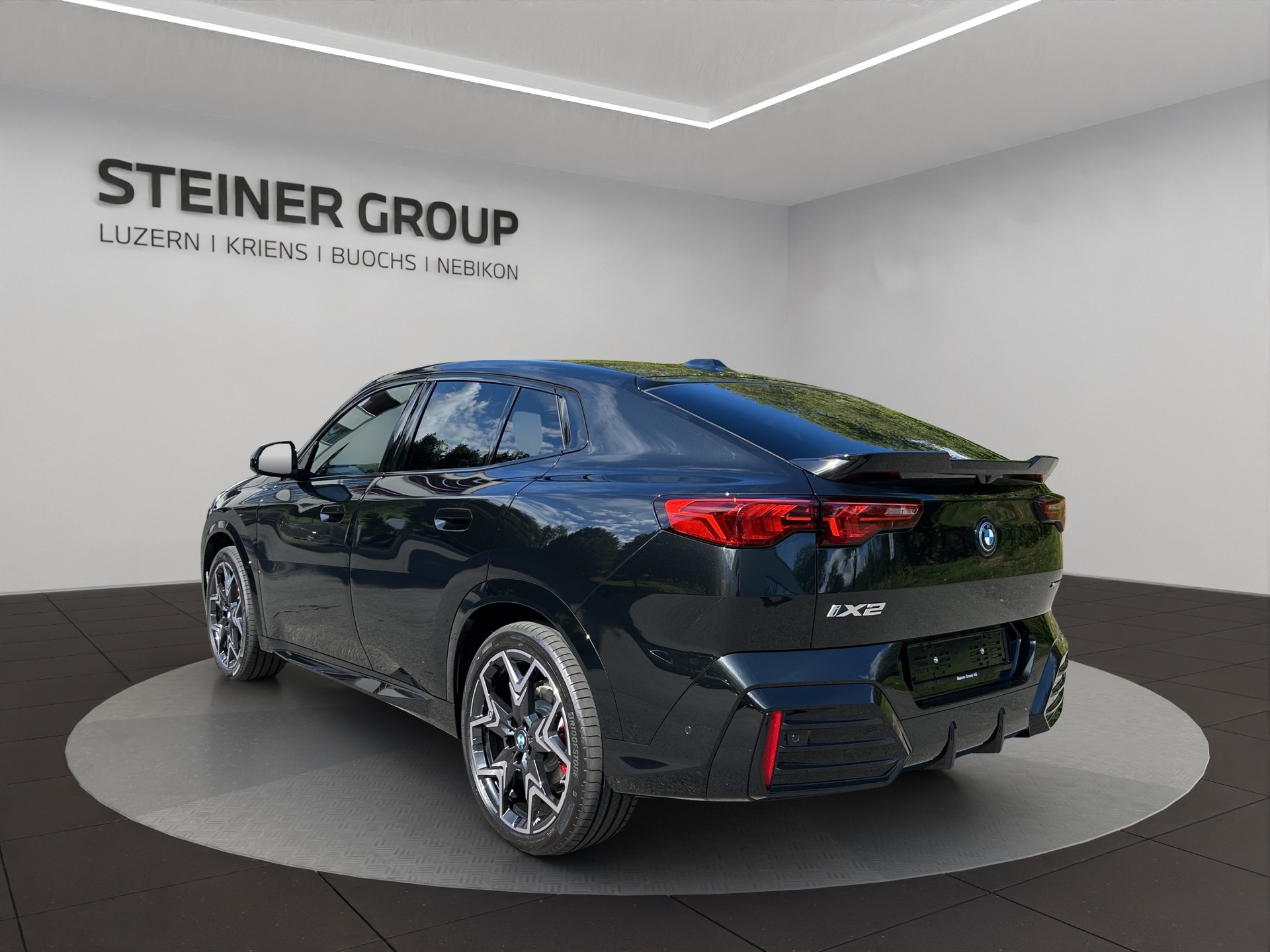 BMW iX2 xDrive 30 M Sport Pro-image-6