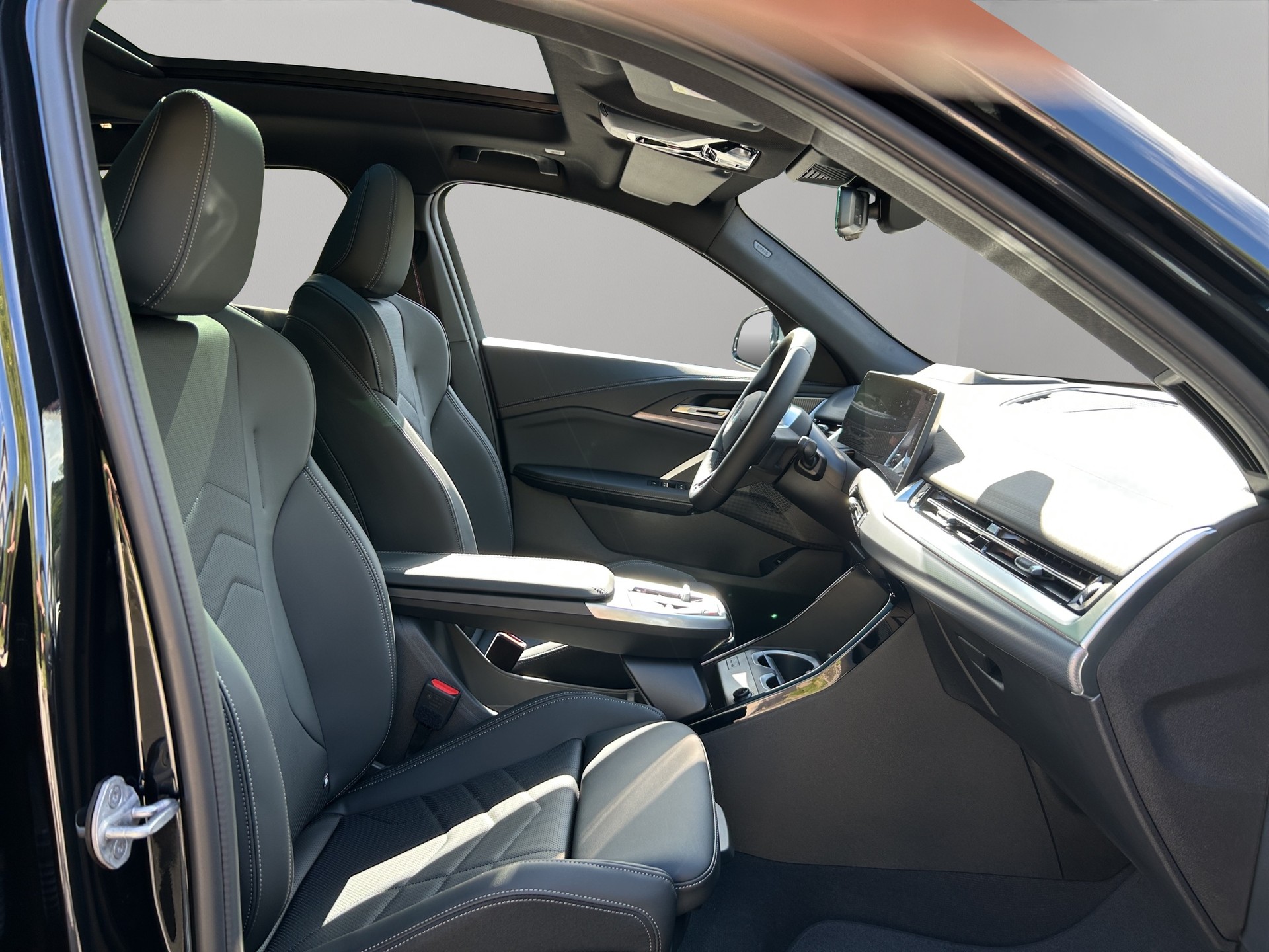 BMW iX2 xDrive 30 M Sport Pro-image-19