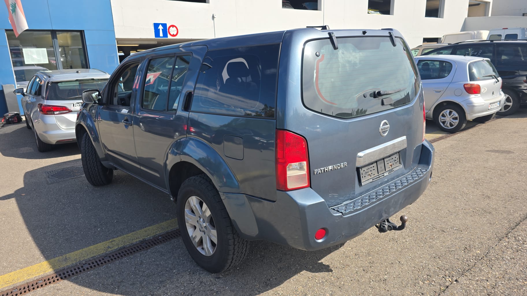 NISSAN Pathfinder 2.5 dCi XE-image-3