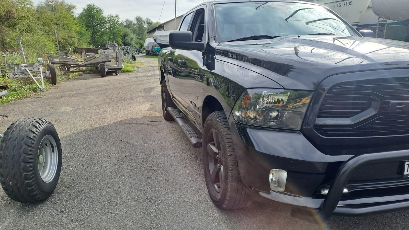 DODGE Ram-image-1