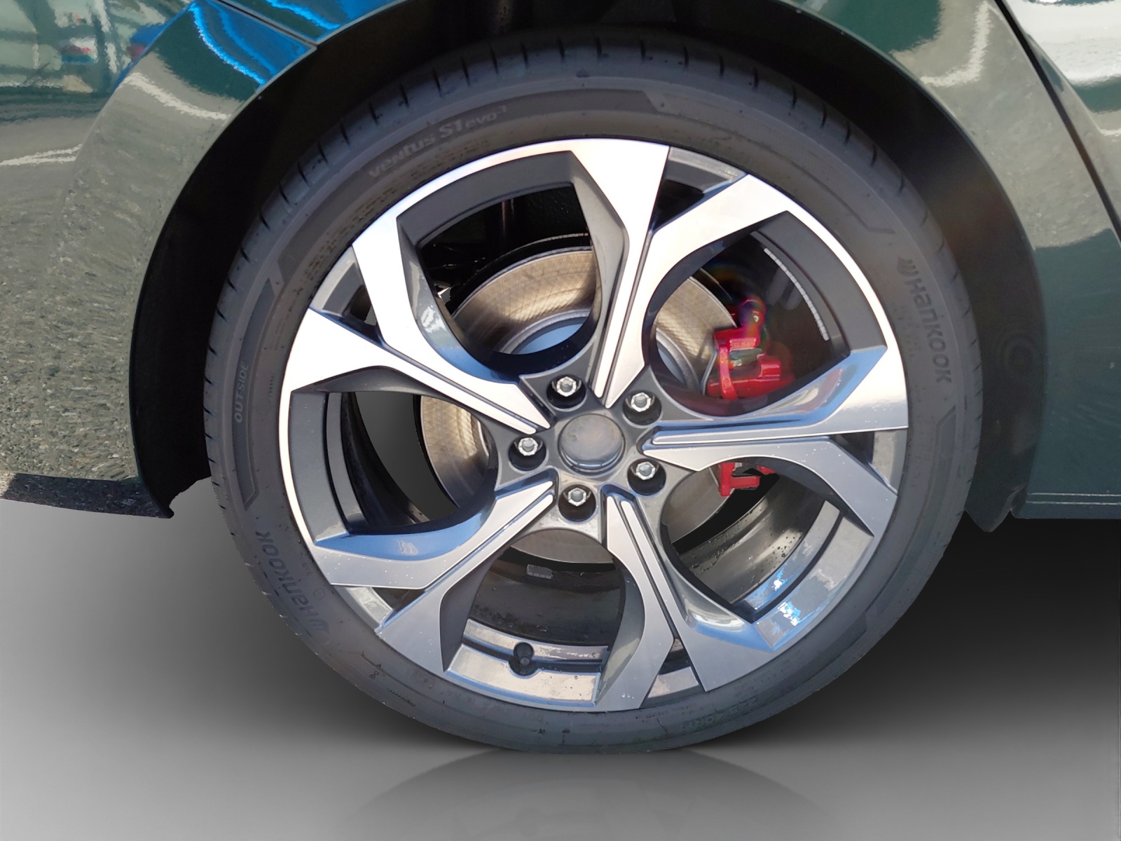 SKODA Octavia Combi 2.0 TSI DSG RS 30 Years Edition-image-15