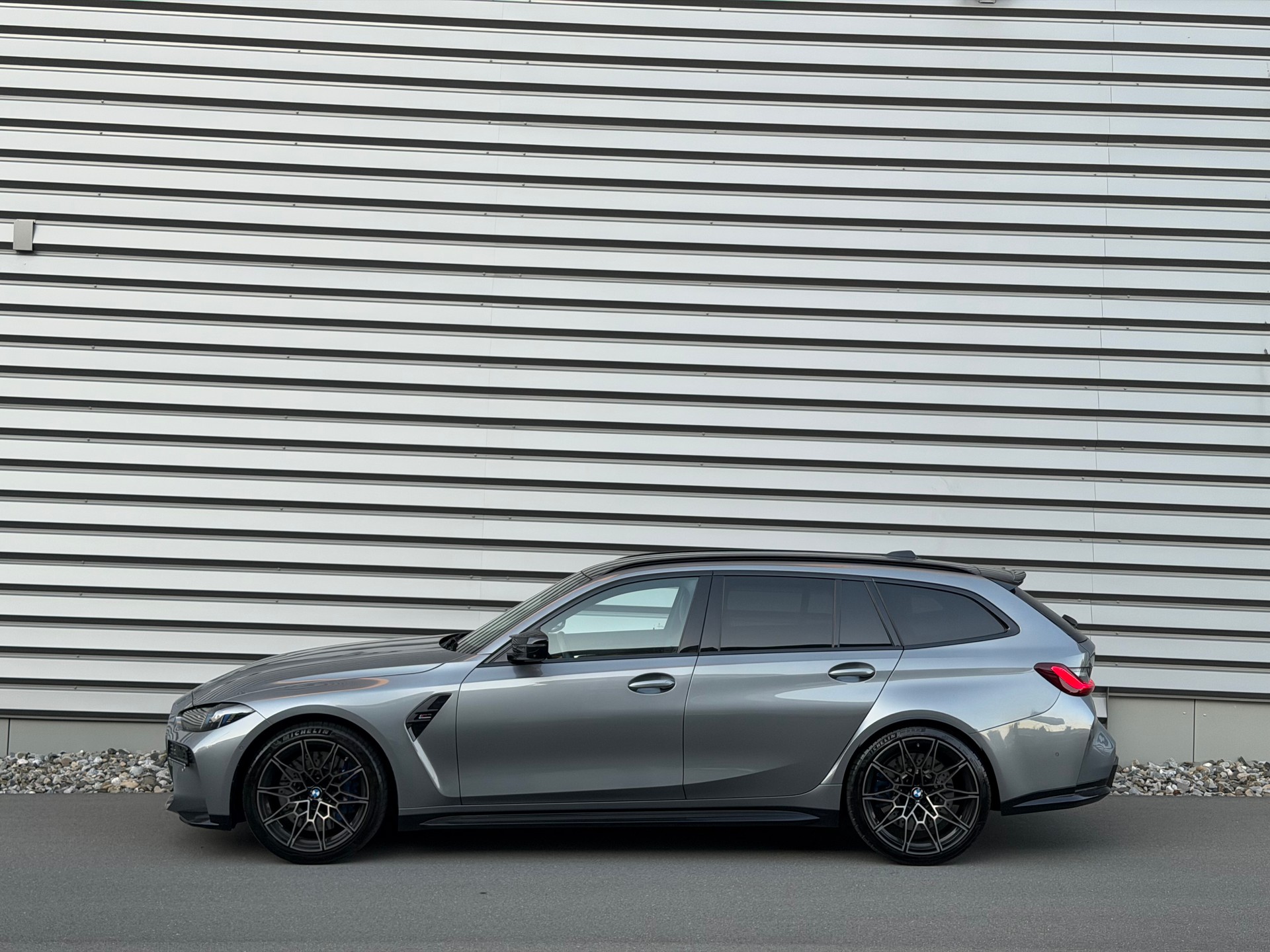 BMW M3 Touring xDrive Competition M-image-5