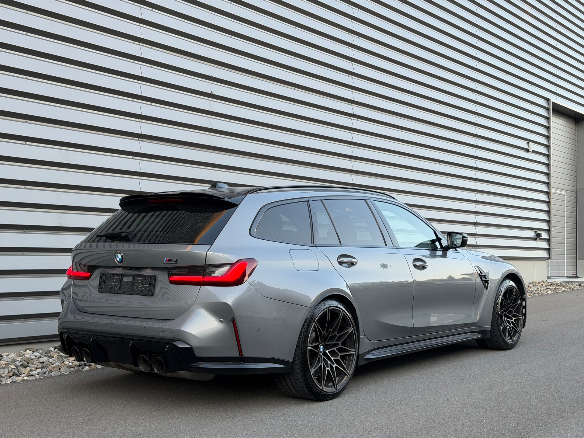BMW M3 Touring xDrive Competition M-image-2