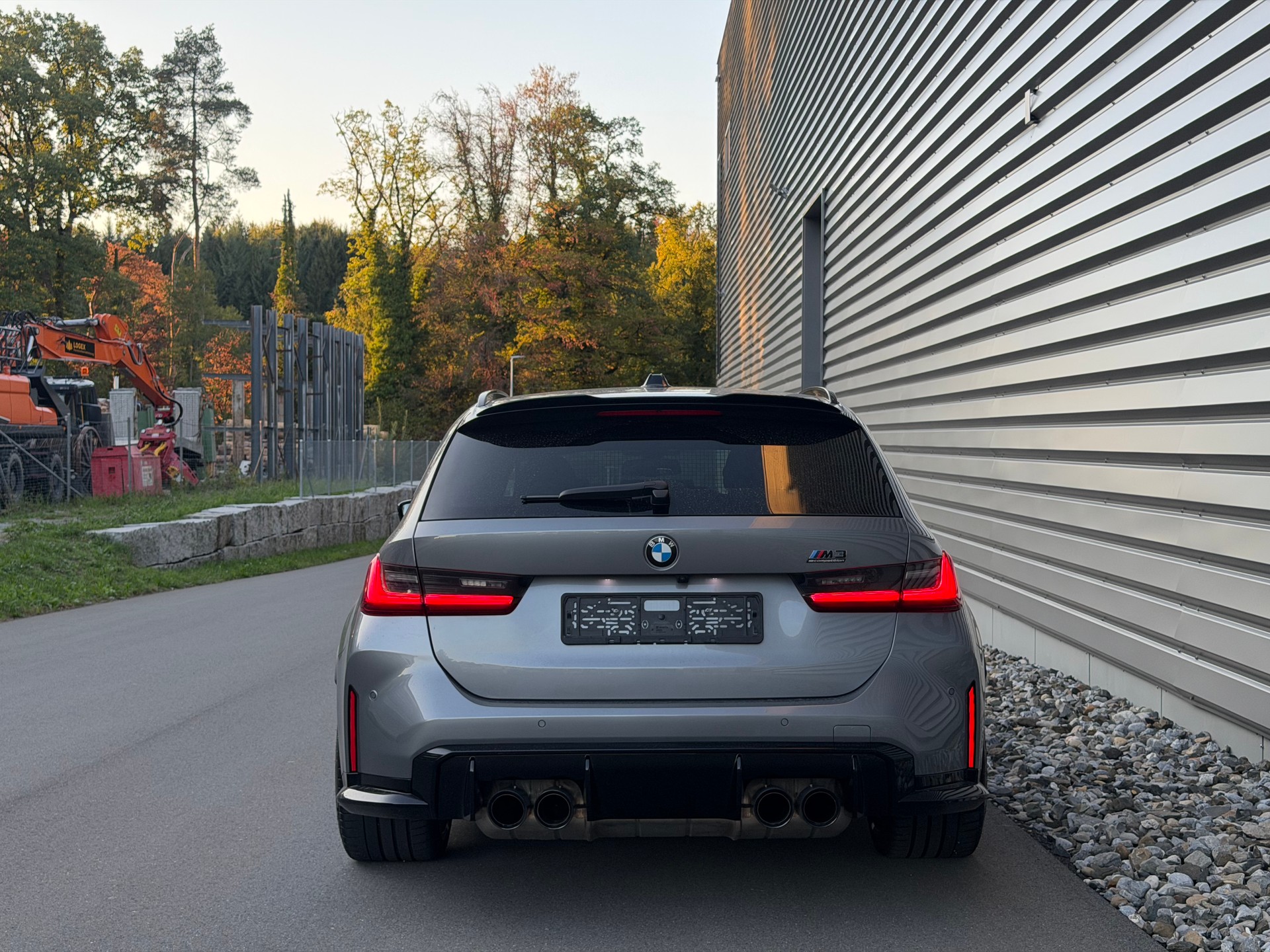 BMW M3 Touring xDrive Competition M-image-3