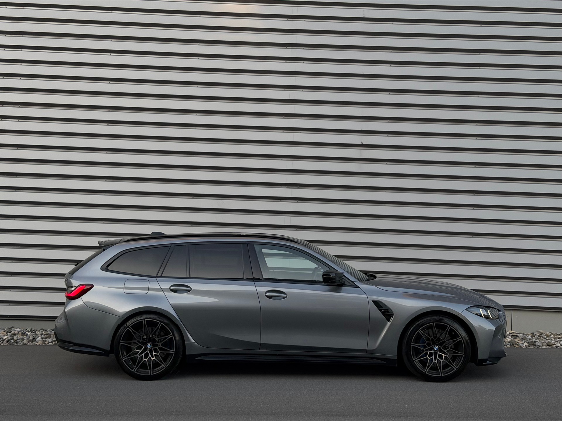 BMW M3 Touring xDrive Competition M-image-1
