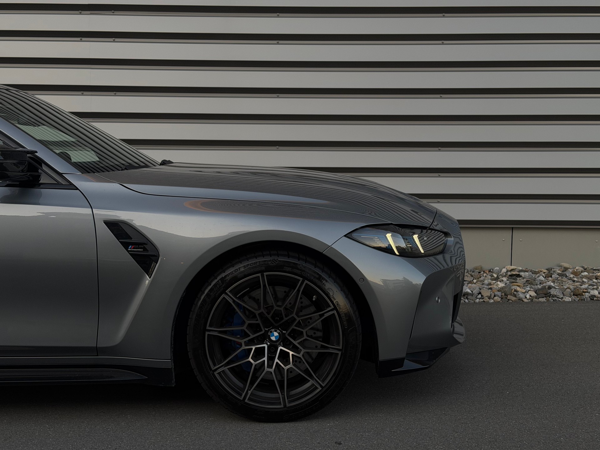 BMW M3 Touring xDrive Competition M-image-7
