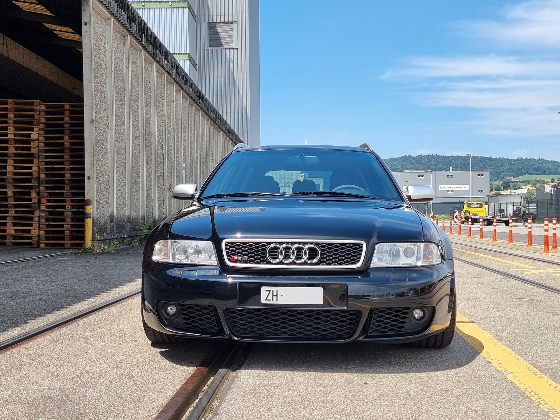 AUDI RS4 2.7 V6 Biturbo quattro-image-6