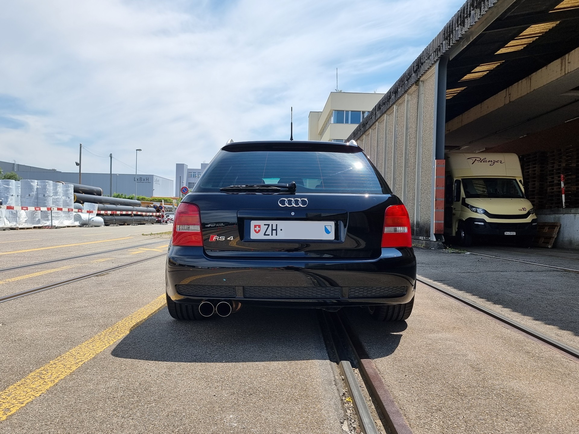 AUDI RS4 2.7 V6 Biturbo quattro-image-11