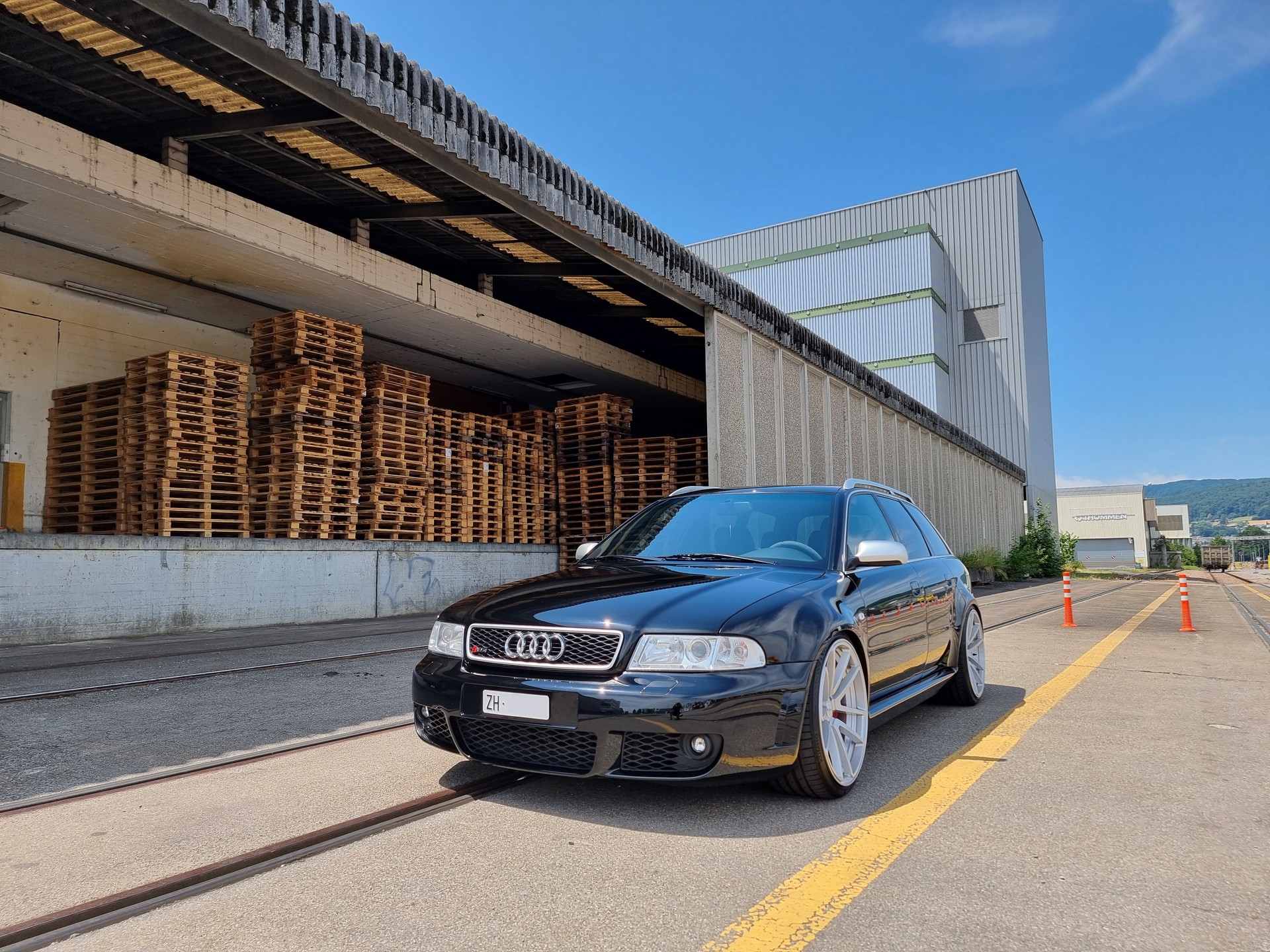 AUDI RS4 2.7 V6 Biturbo quattro-image-5