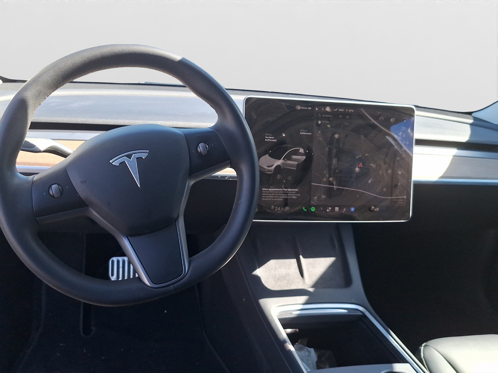 TESLA Model 3 Long Range Dual Motor AWD-image-10
