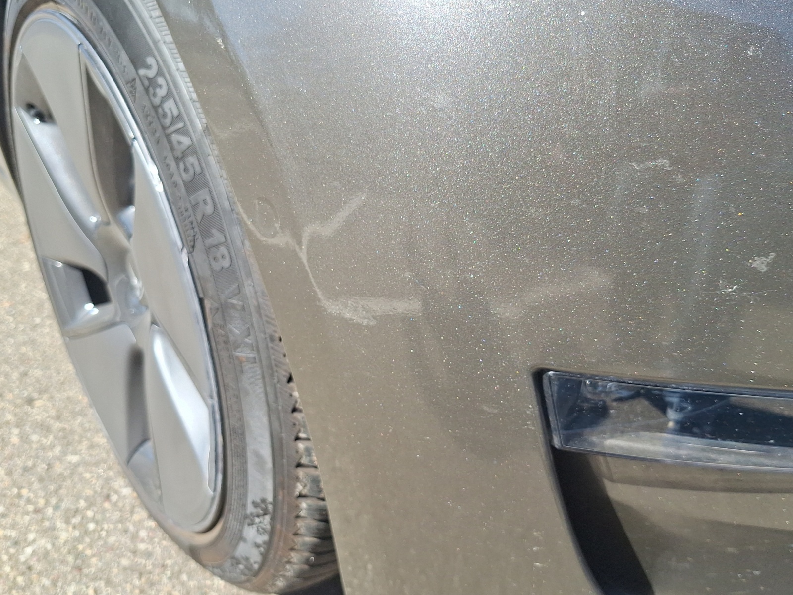 TESLA Model 3 Long Range Dual Motor AWD-image-15