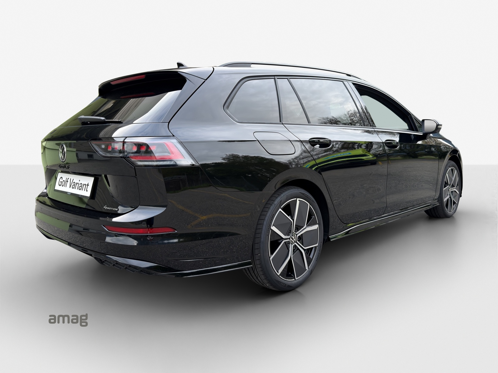 VW Golf Variant 2.0 TSI R-Line DSG 4 Motion-image-4