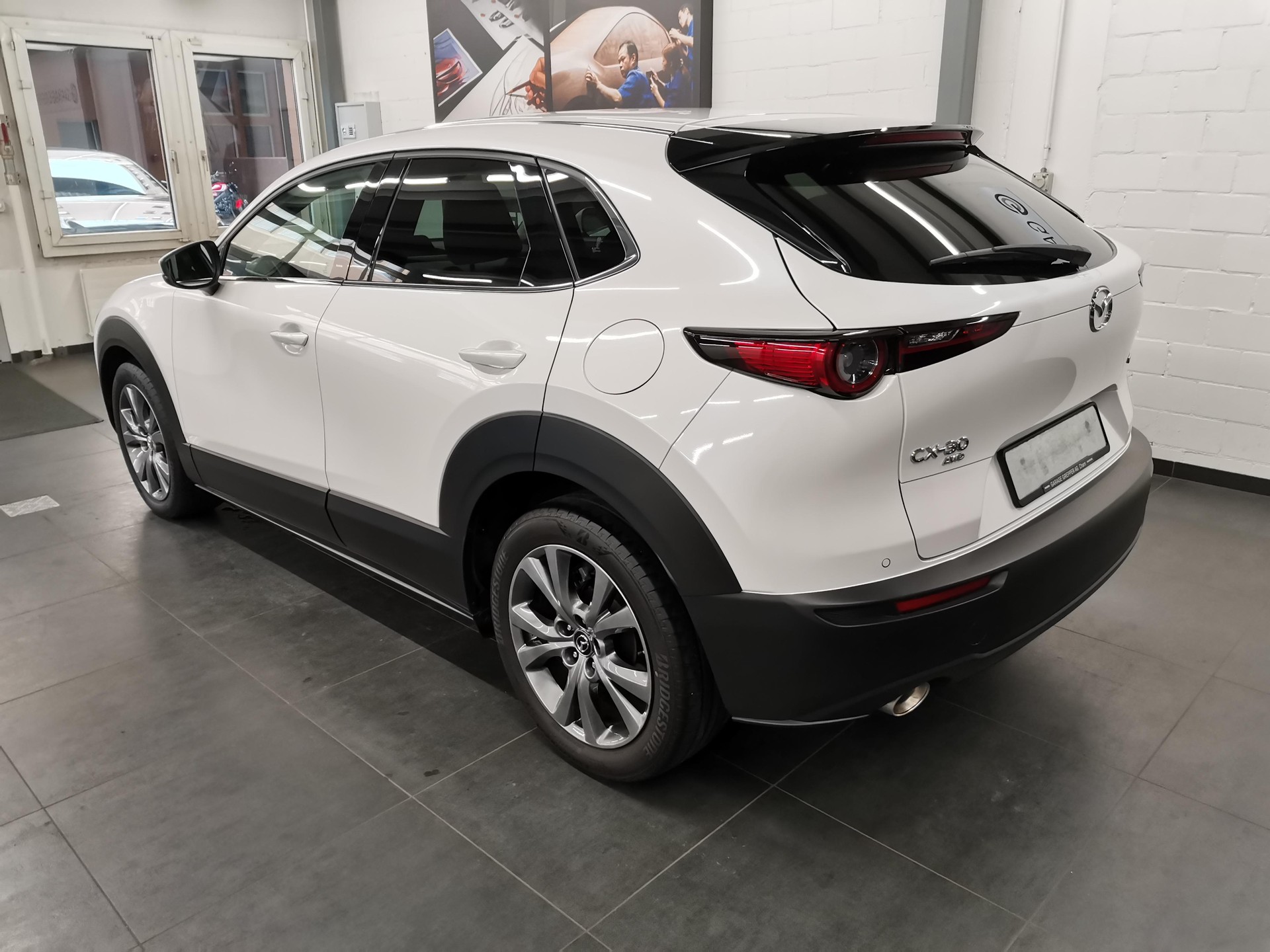 MAZDA CX-30 2.0 186 Revolution AWD-image-3
