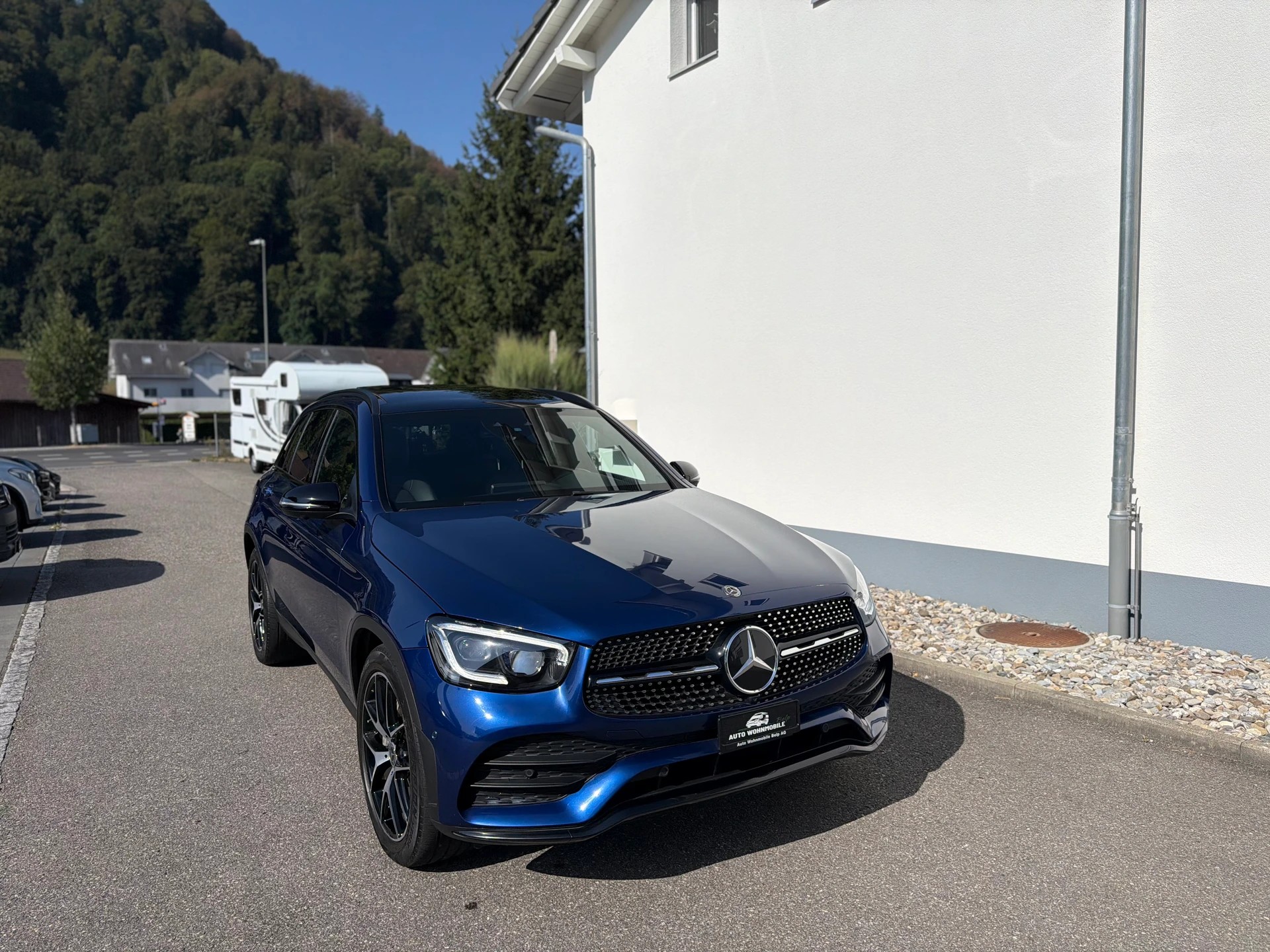 MERCEDES-BENZ GLC 300 d AMG Line 4Matic 9G-Tronic-image-1
