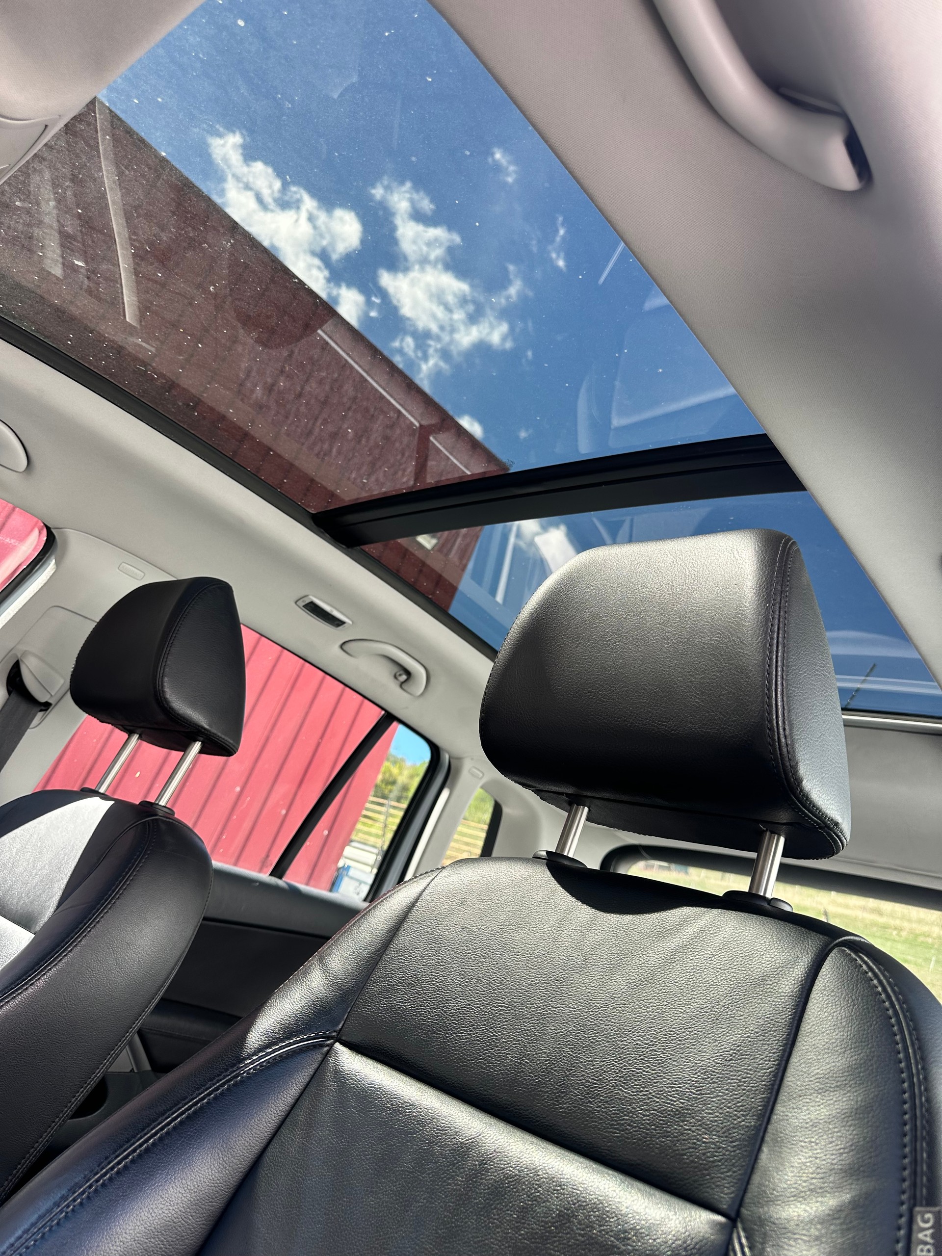 VW Tiguan 2.0 TSI Track&Field Tiptronic-image-6