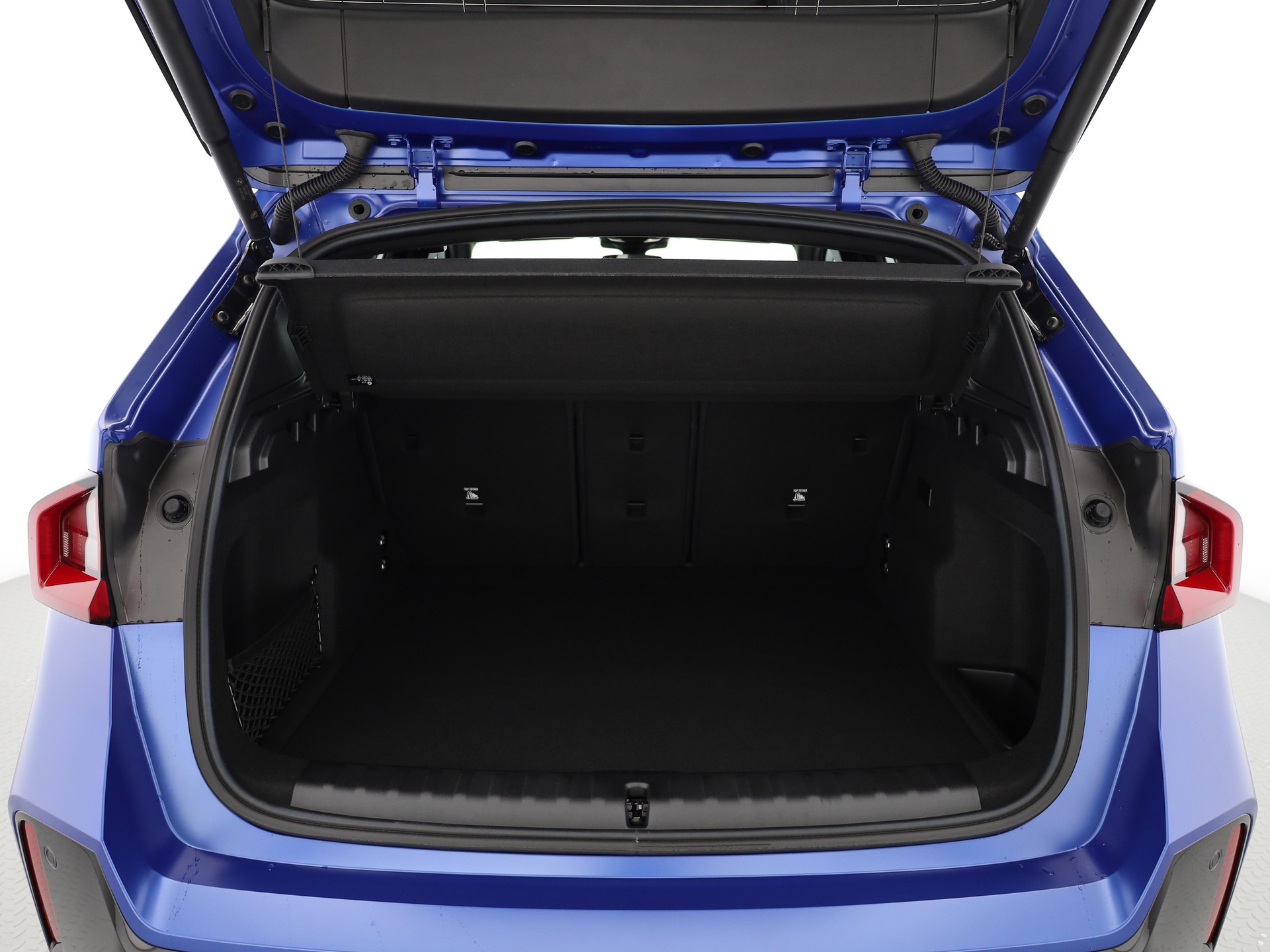 BMW iX1 30 xDrive-image-5