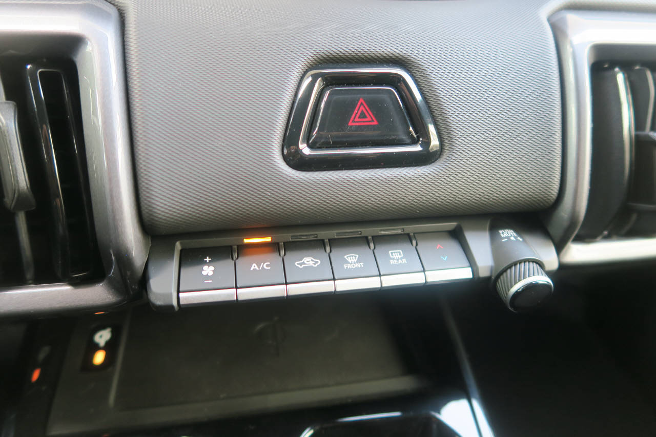 SUZUKI e Vitara Piz Sulai Top 4x4-image-12