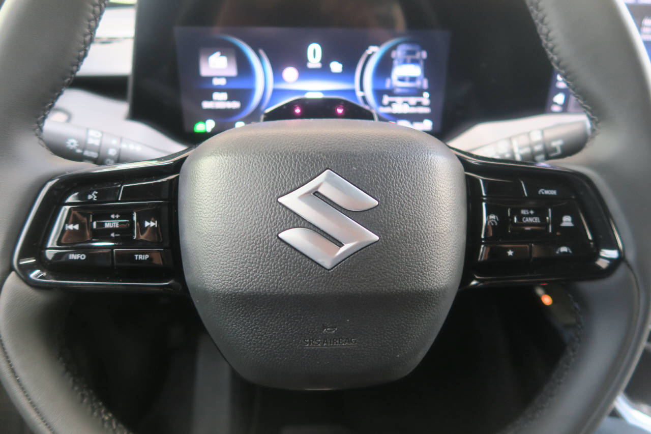 SUZUKI e Vitara Piz Sulai Top 4x4-image-5