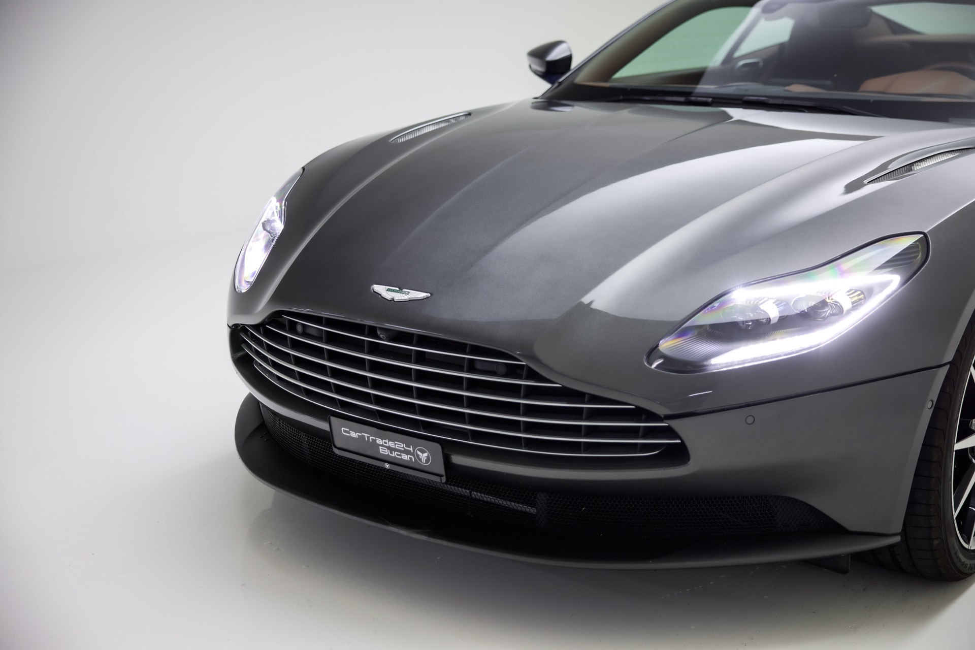 ASTON MARTIN DB11 V8 Touchtronic 3-image-16