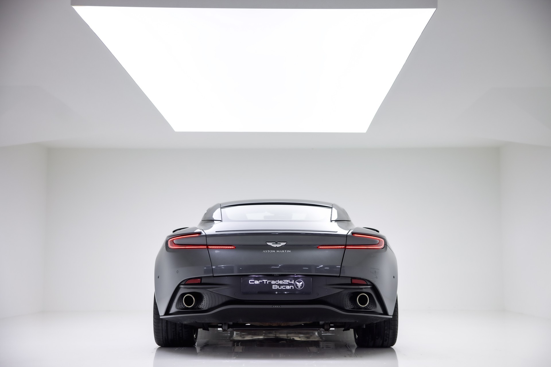 ASTON MARTIN DB11 V8 Touchtronic 3-image-4