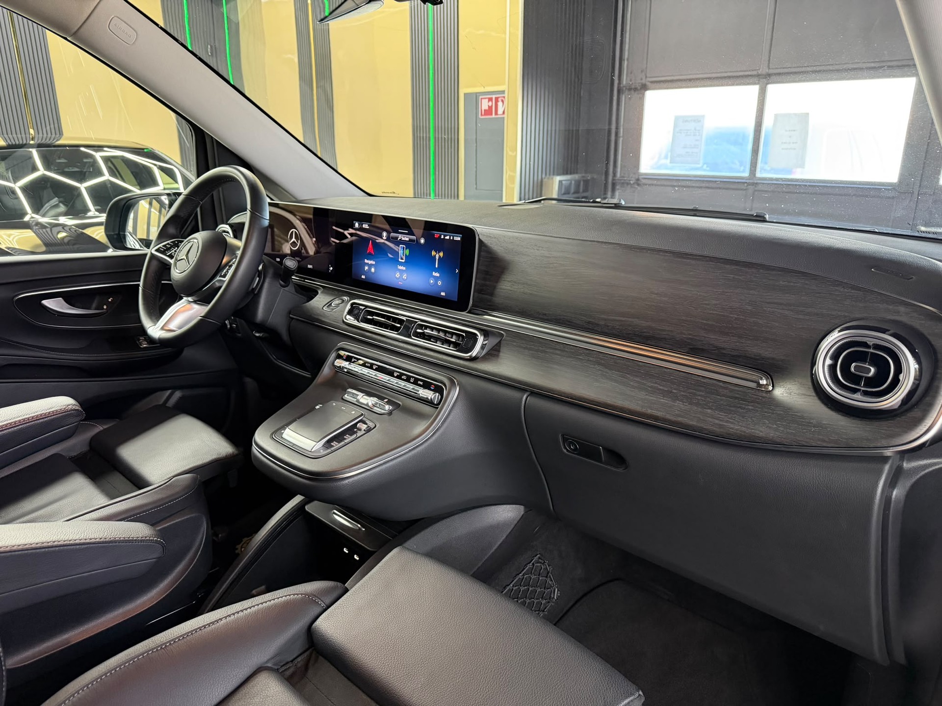 MERCEDES-BENZ V 250 d lang Avantgarde 4Matic G-Tronic-image-10