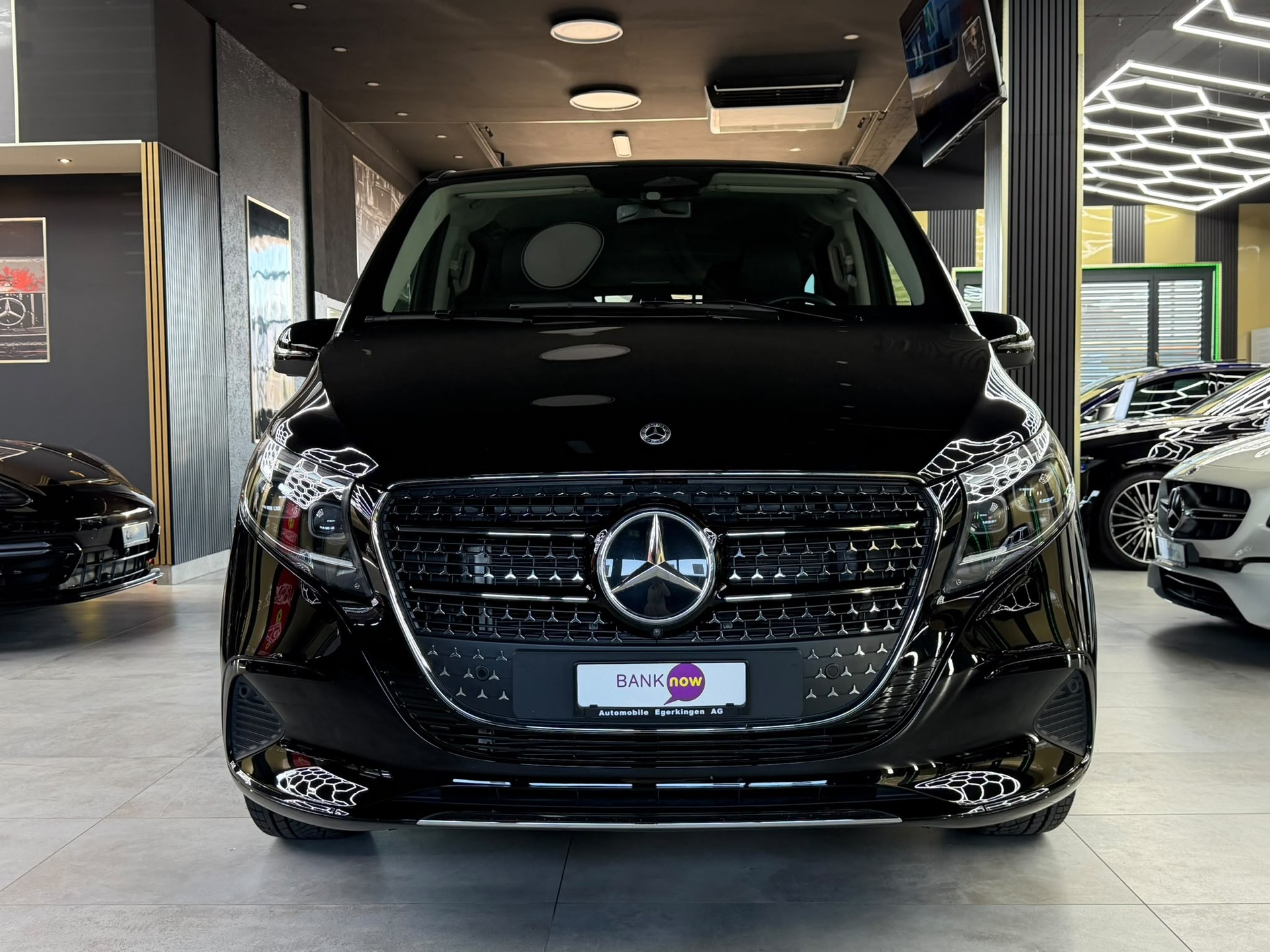 MERCEDES-BENZ V 250 d lang Avantgarde 4Matic G-Tronic-showroom-element-1