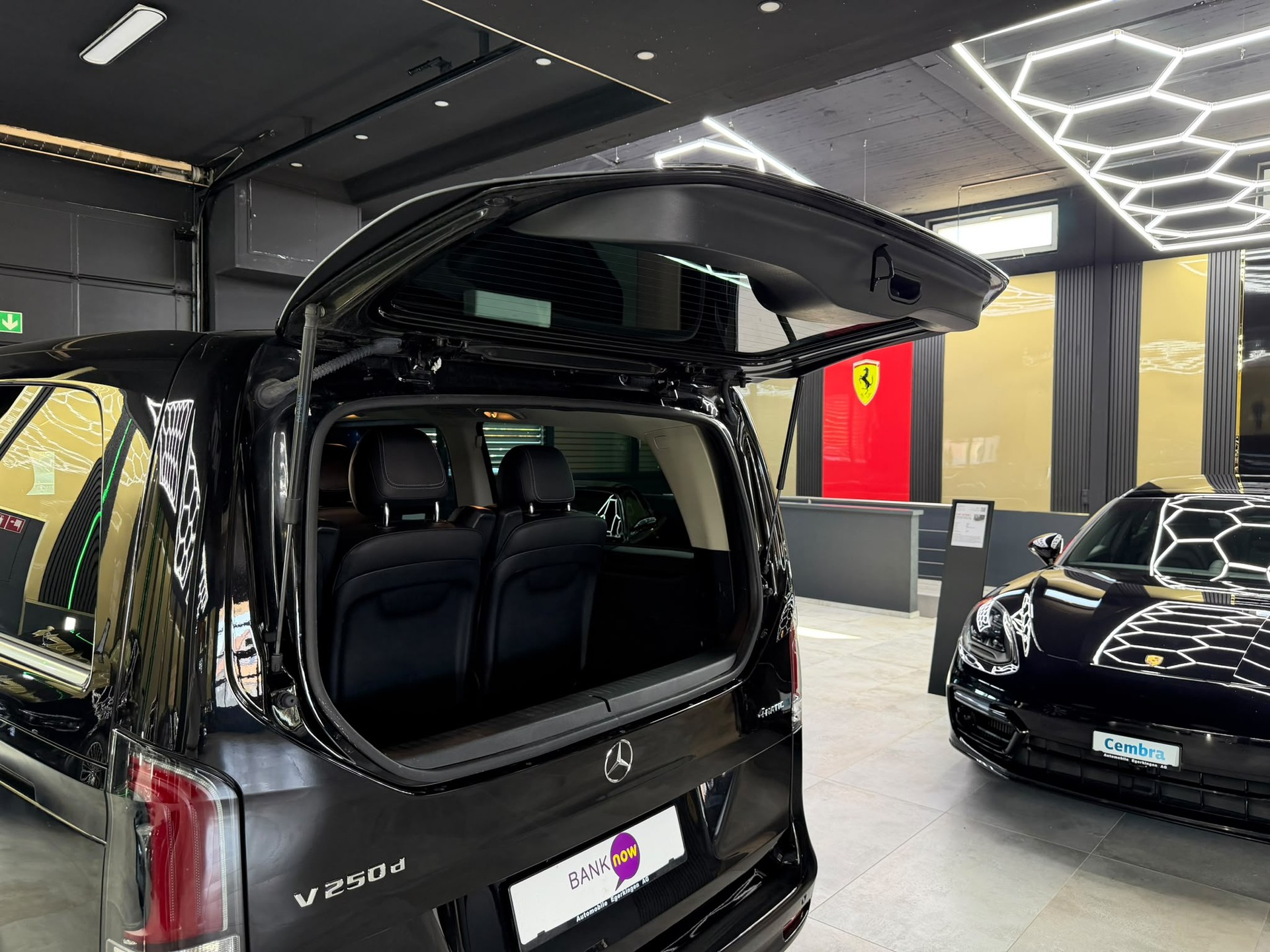 MERCEDES-BENZ V 250 d lang Avantgarde 4Matic G-Tronic-image-17