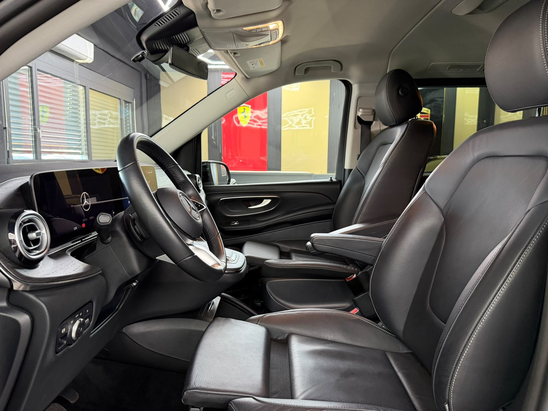MERCEDES-BENZ V 250 d lang Avantgarde 4Matic G-Tronic-image-9