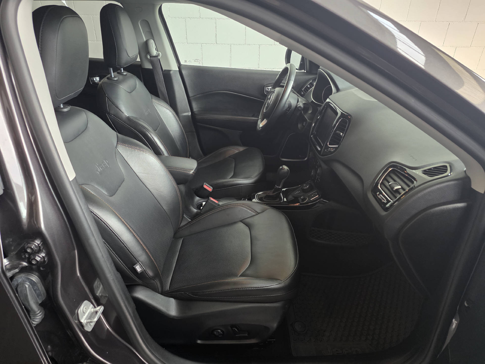 JEEP Compass 1.4 MultiAir Limited AWD-image-18