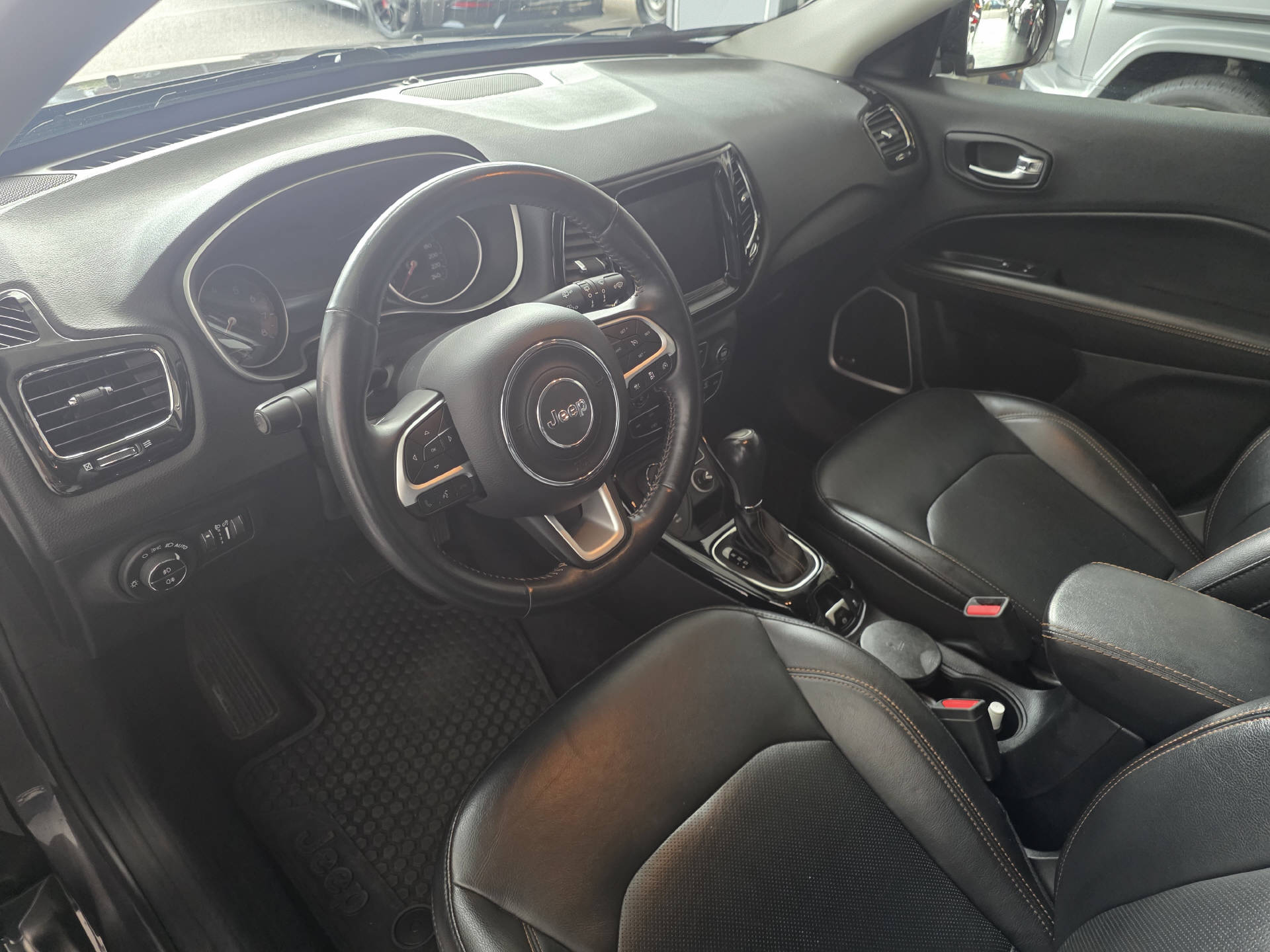 JEEP Compass 1.4 MultiAir Limited AWD-image-10